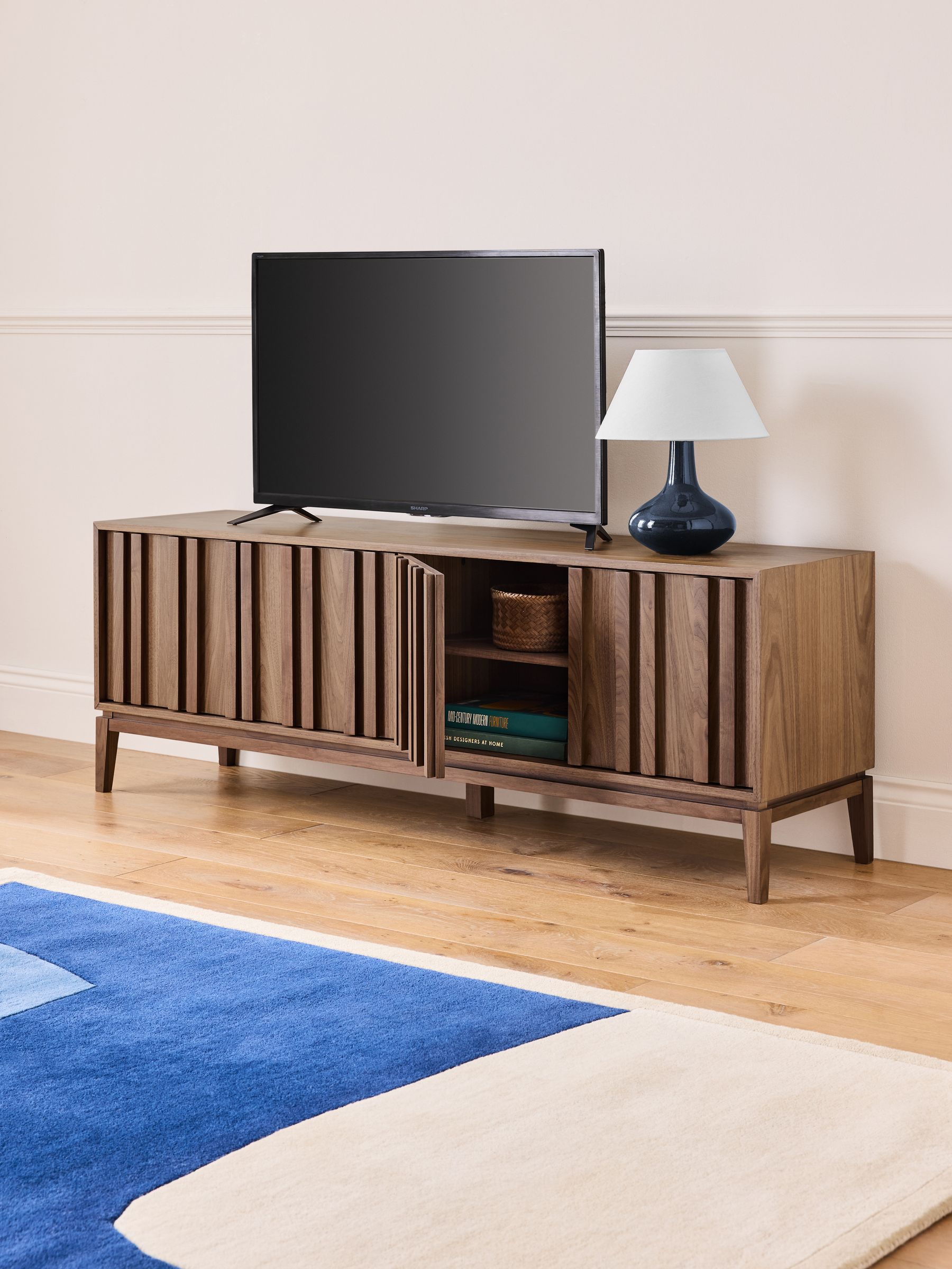 Jasper Conran London Walnut Belgrave Wide TV Unit - Image 3 of 11