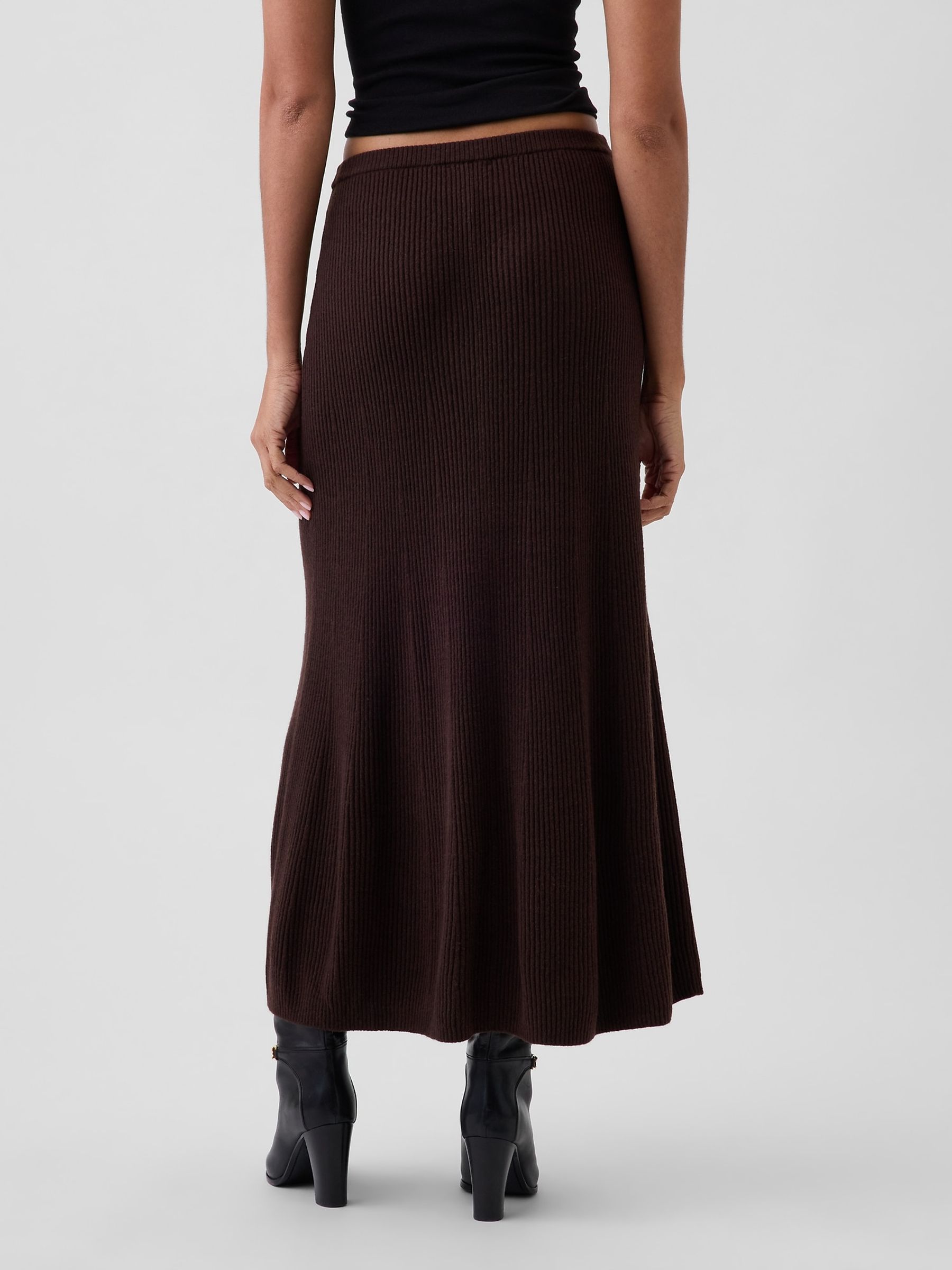 Brown CashSoft Rib Knitted Maxi Skirt - Image 2 of 4 Brown CashSoft Rib Knitted Maxi Skirt - Image 2 of 4