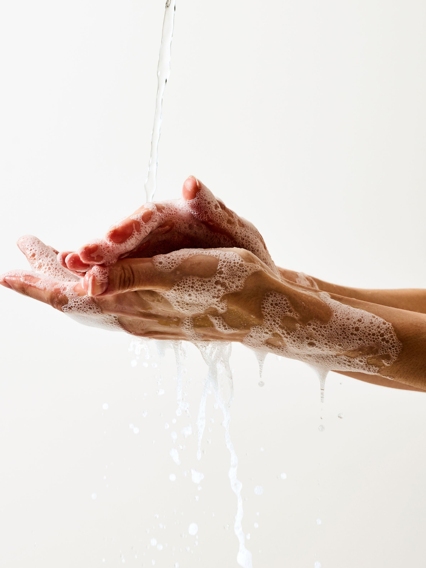 Pomegranate & Blackberry Gentle & Clean Foaming Hand Soap 259ml - Image 5 of 5