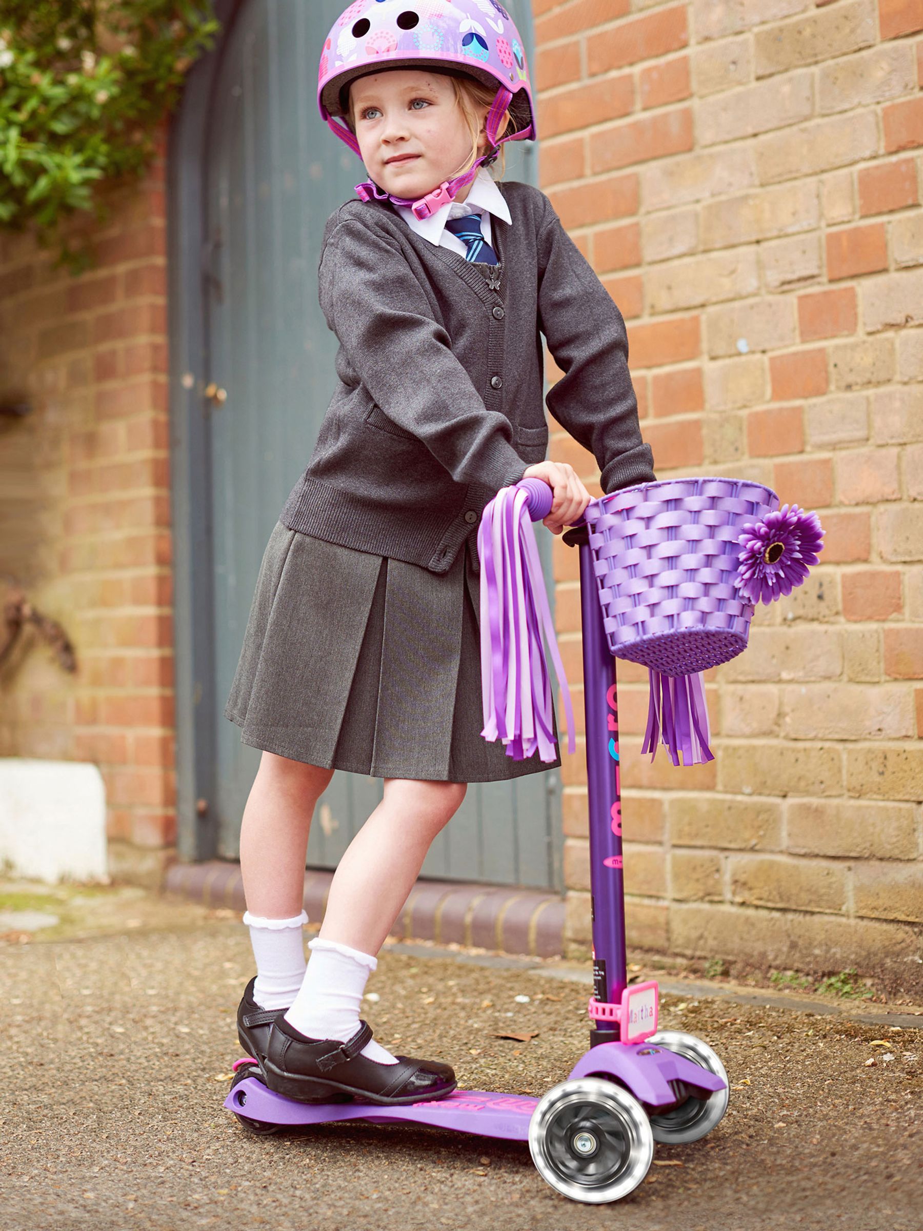 Purple Micro Scooters Maxi Micro Deluxe LED Scooter - Image 10 of 10