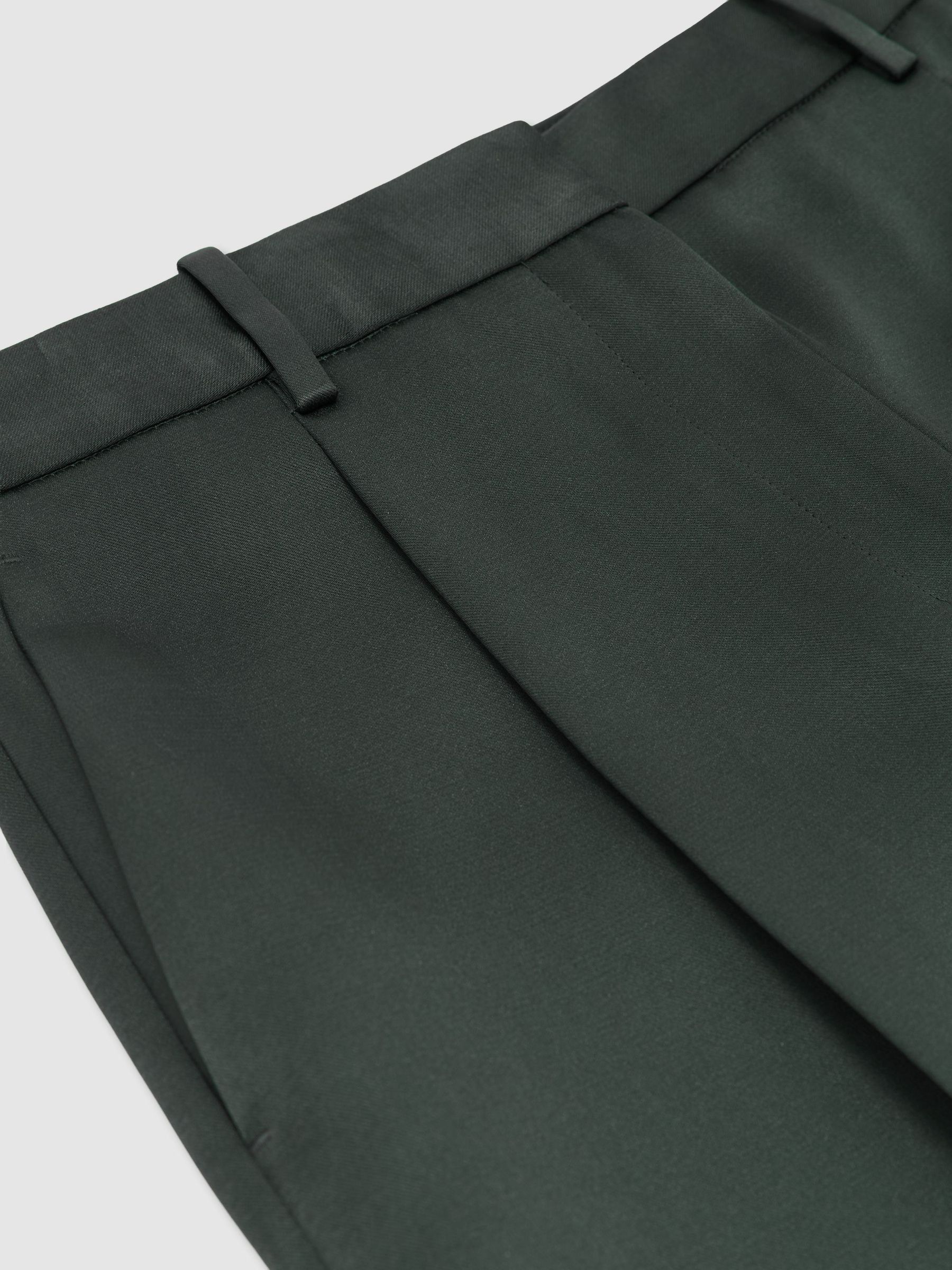 Petite Satin Single-Pleat Tapered Trousers in Green - Image 6 de 7