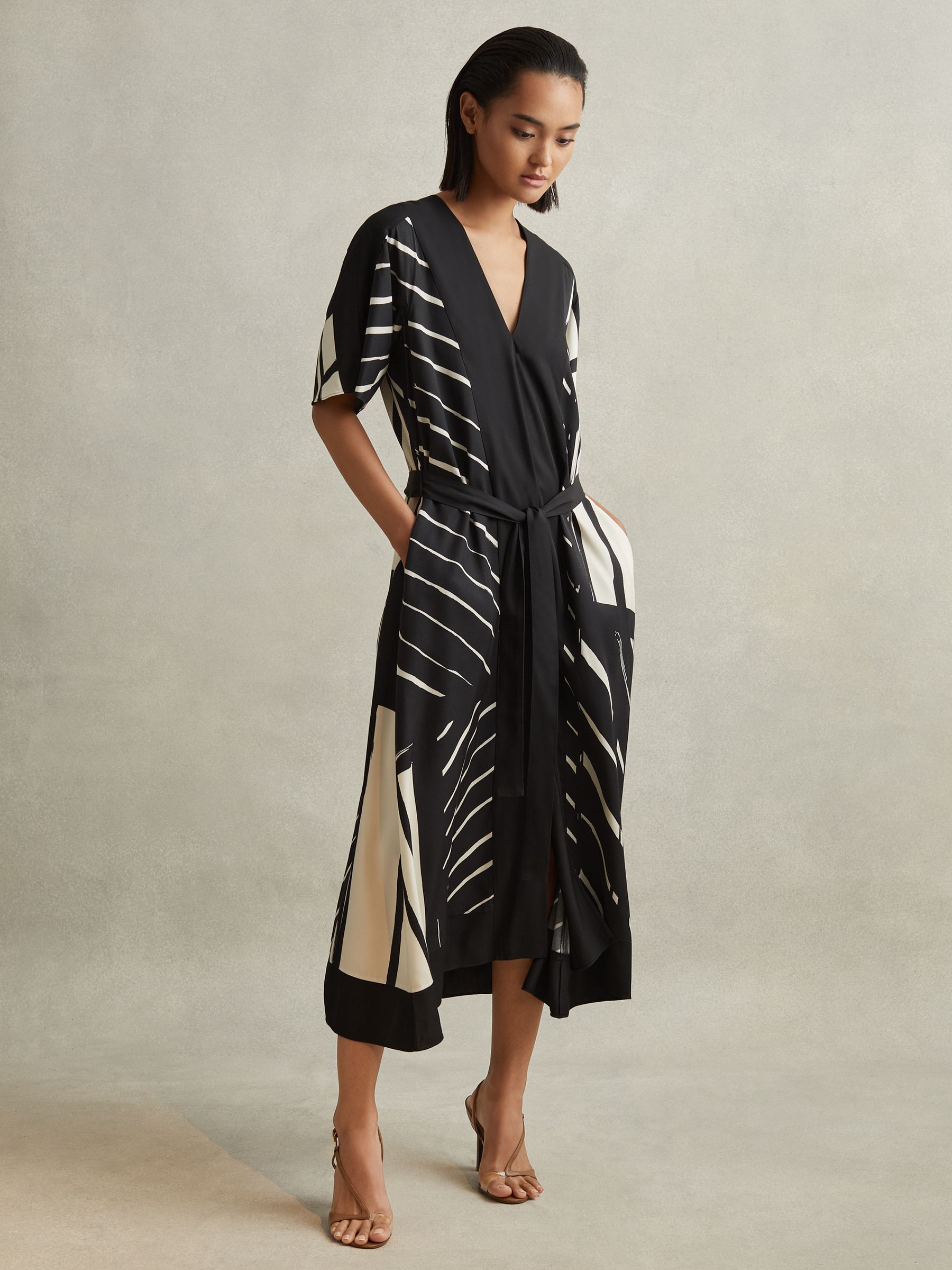 Printed Fit and Flare Midi Dress in Black/White - Image 4 of 7