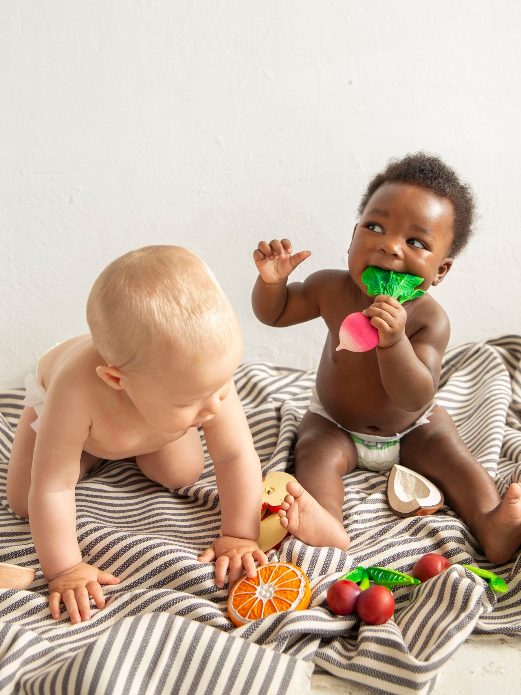 Oli & Carol Ramona the Radish Teether & Bath Toy - Image 3 of 5