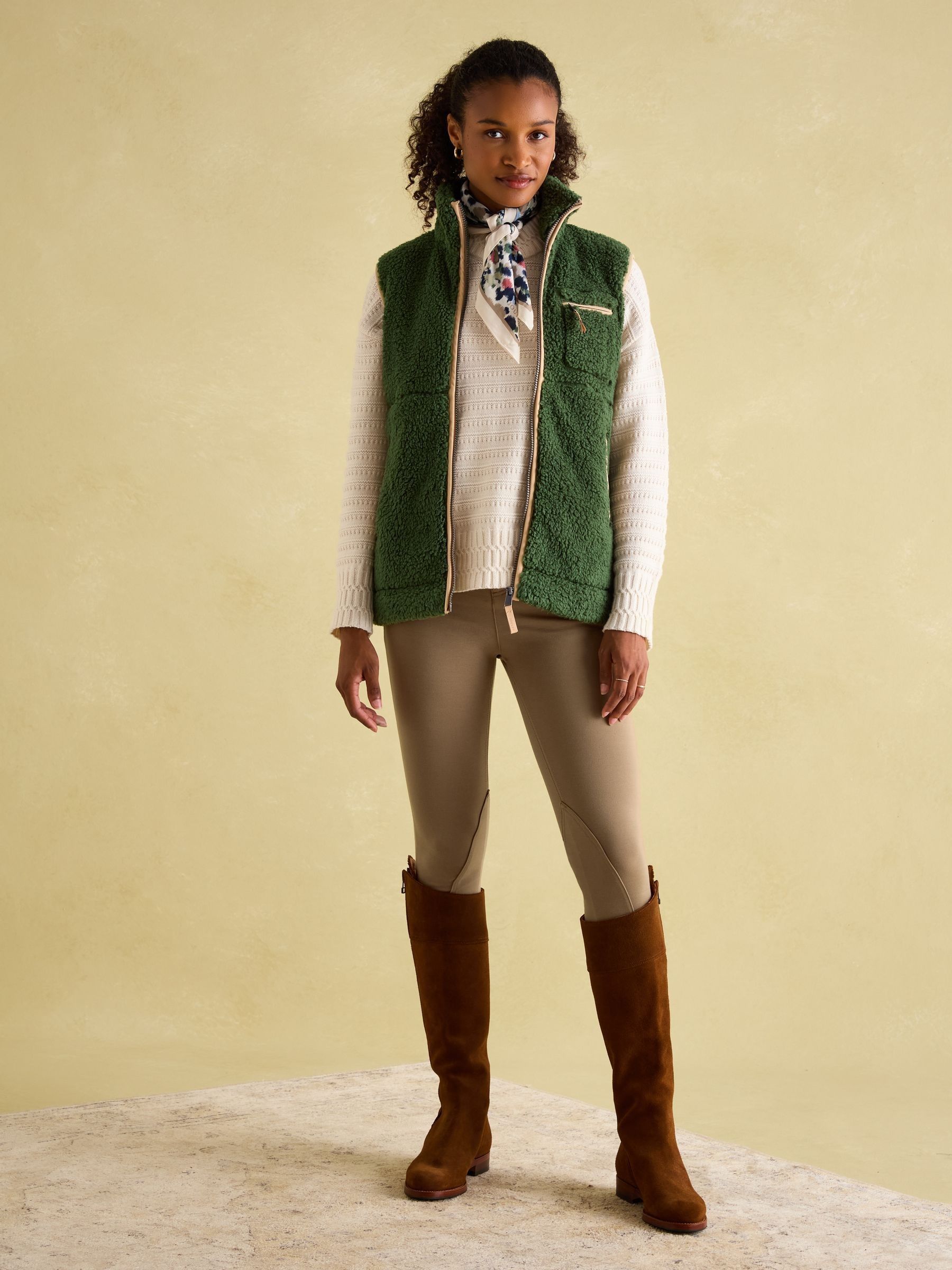 Mallory Green Fleece Gilet - Image 4 of 8