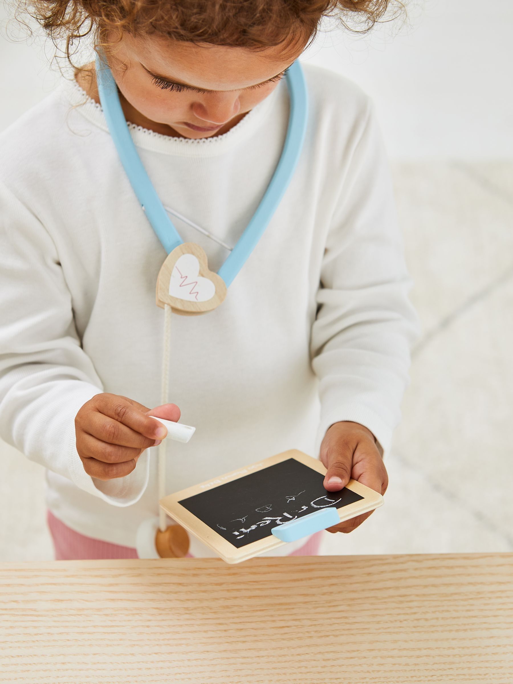 Blue Doctor's Playset - Image 16 of 16