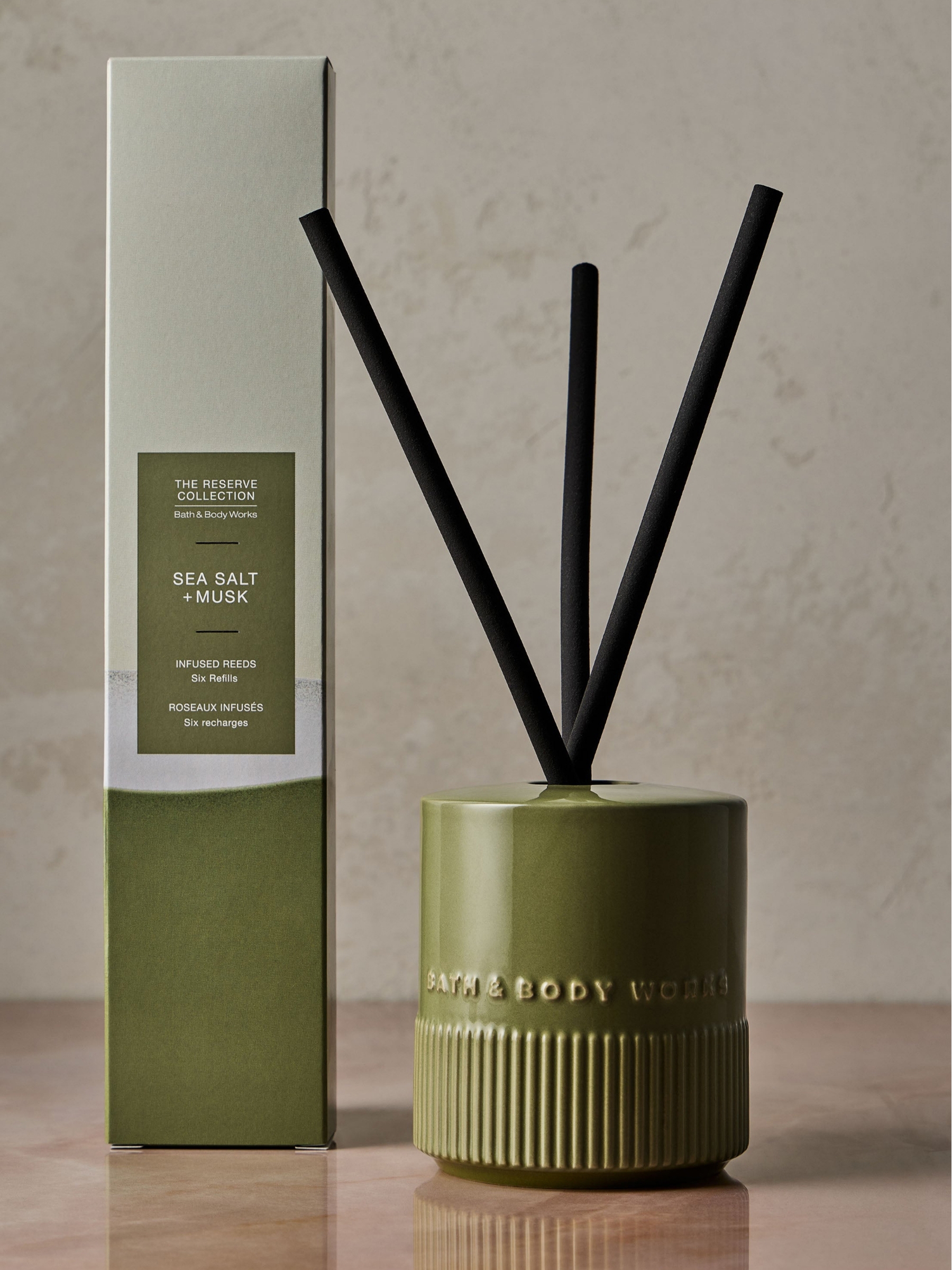 Green Reed Vessel - Image 2 of 2
