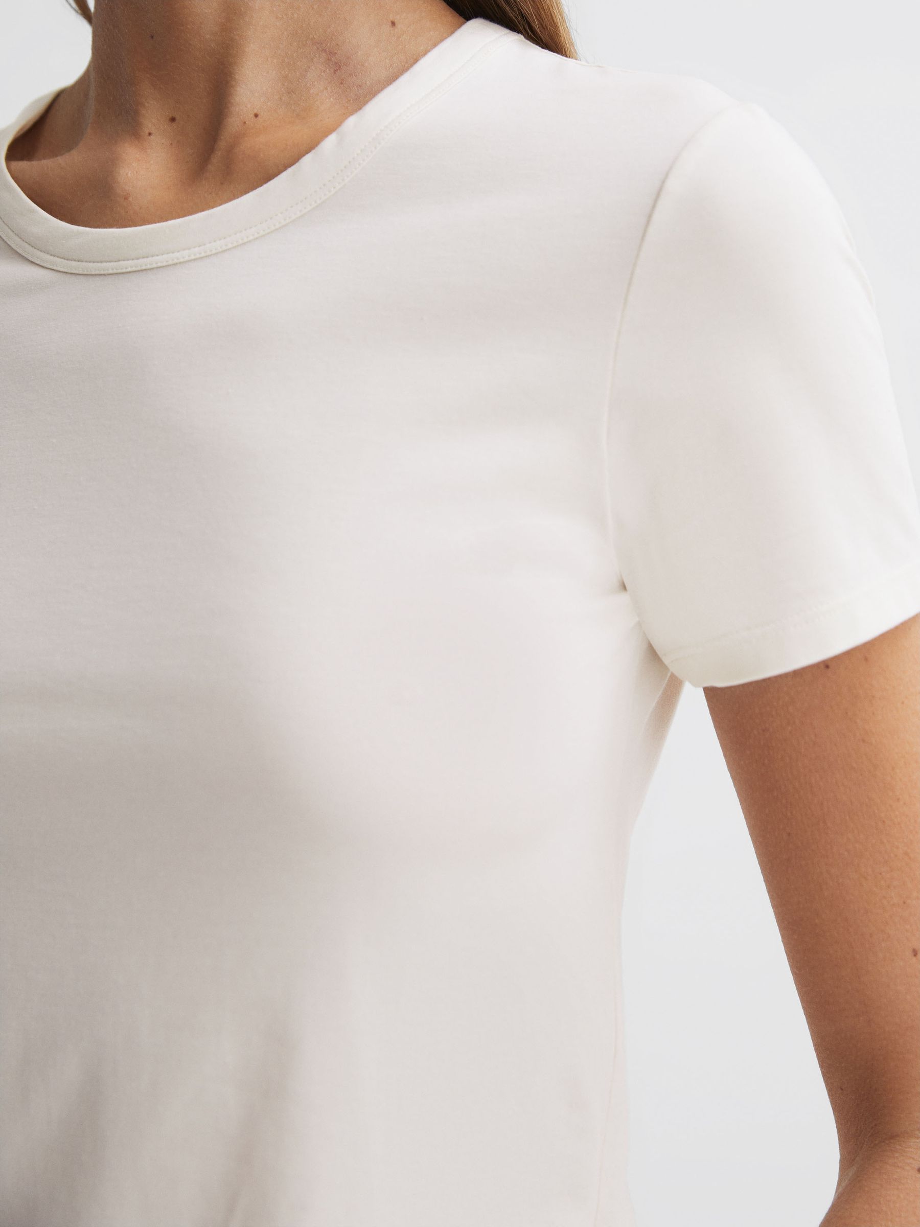 Fitted Cotton Crew Neck T-Shirt in Ivory - Image 3 of 5