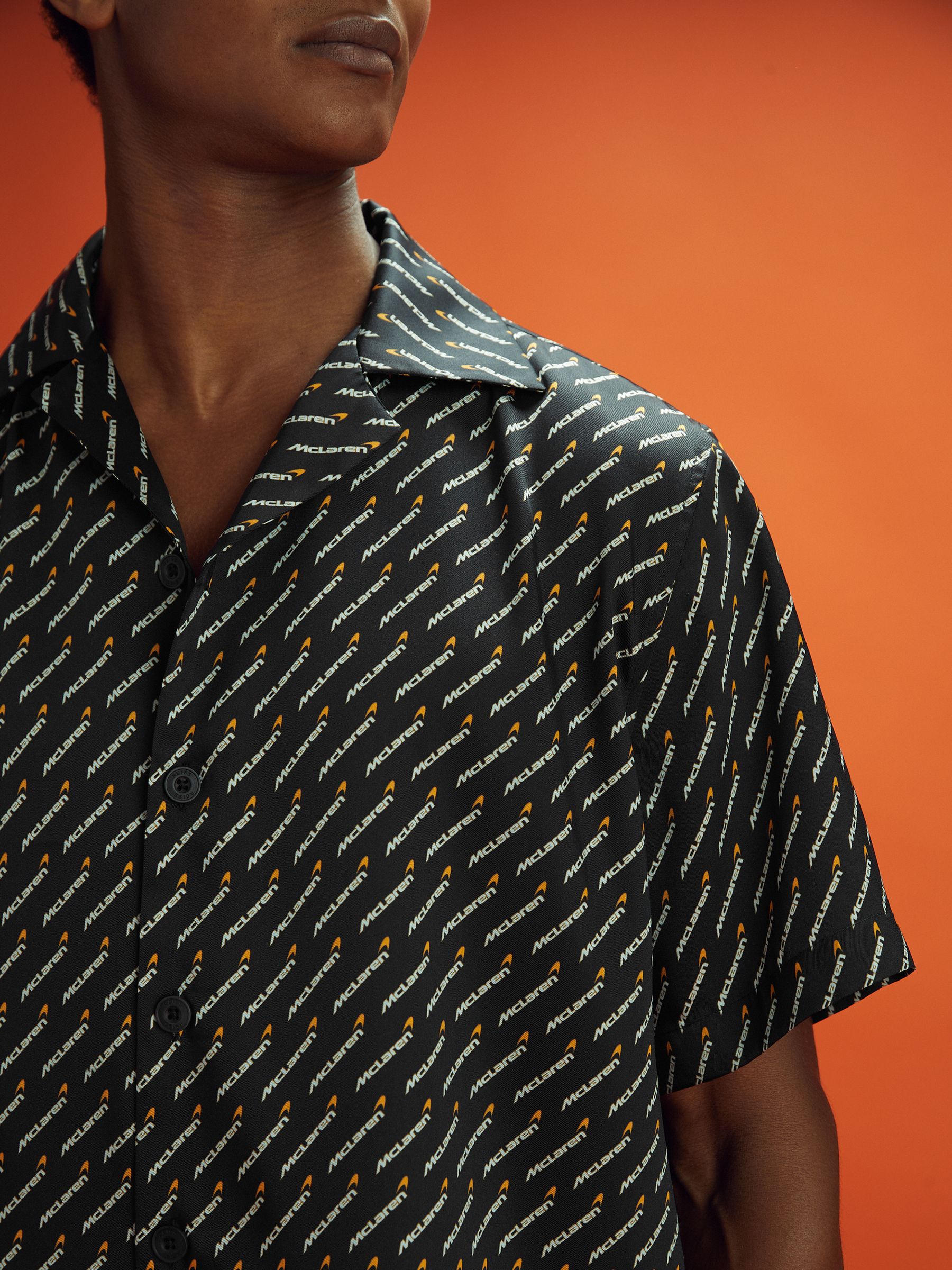 McLaren F1 Silverstone Exclusive Cuban Collar Shirt in Black Multi - Image 5 of 8