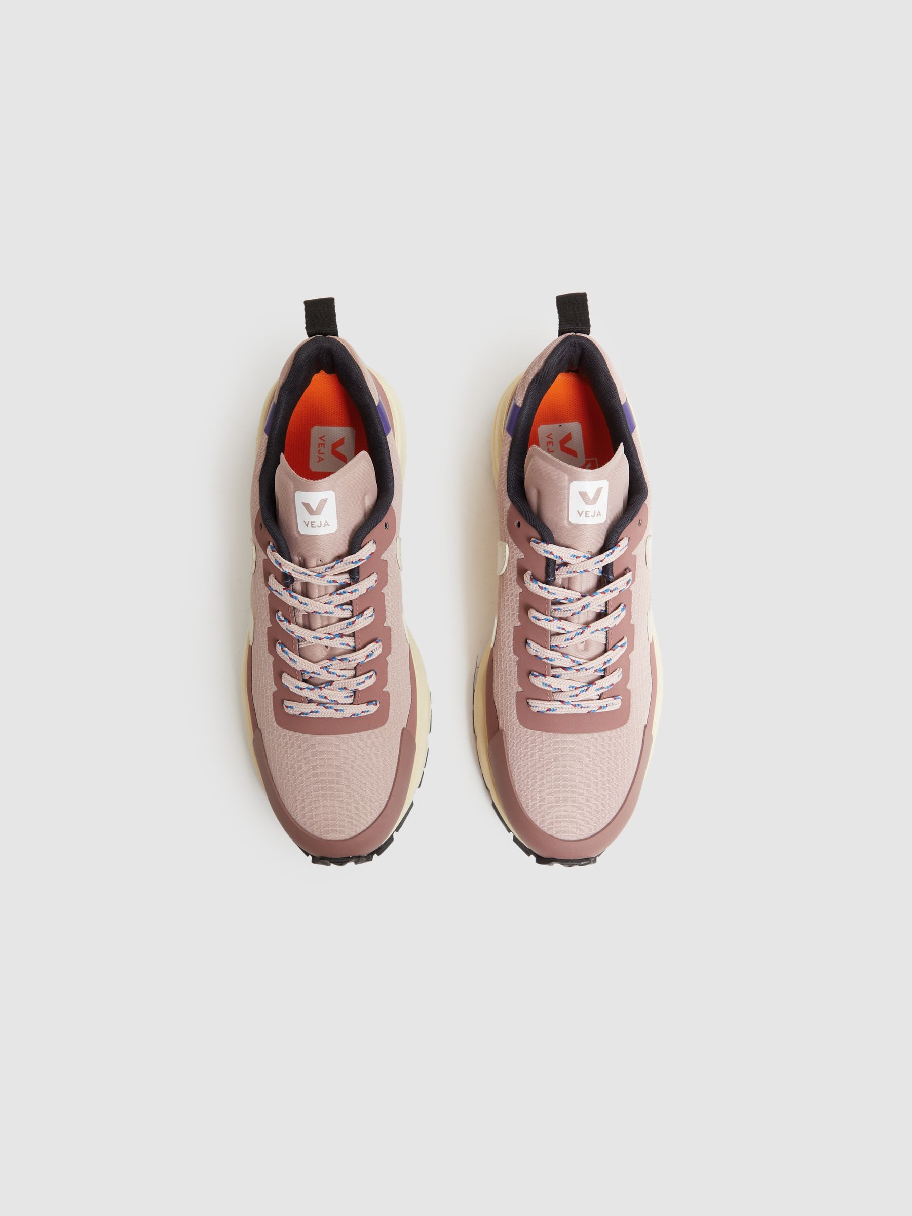 Veja Mesh Hiking Trainers in Babe Pierre - Image 4 of 7