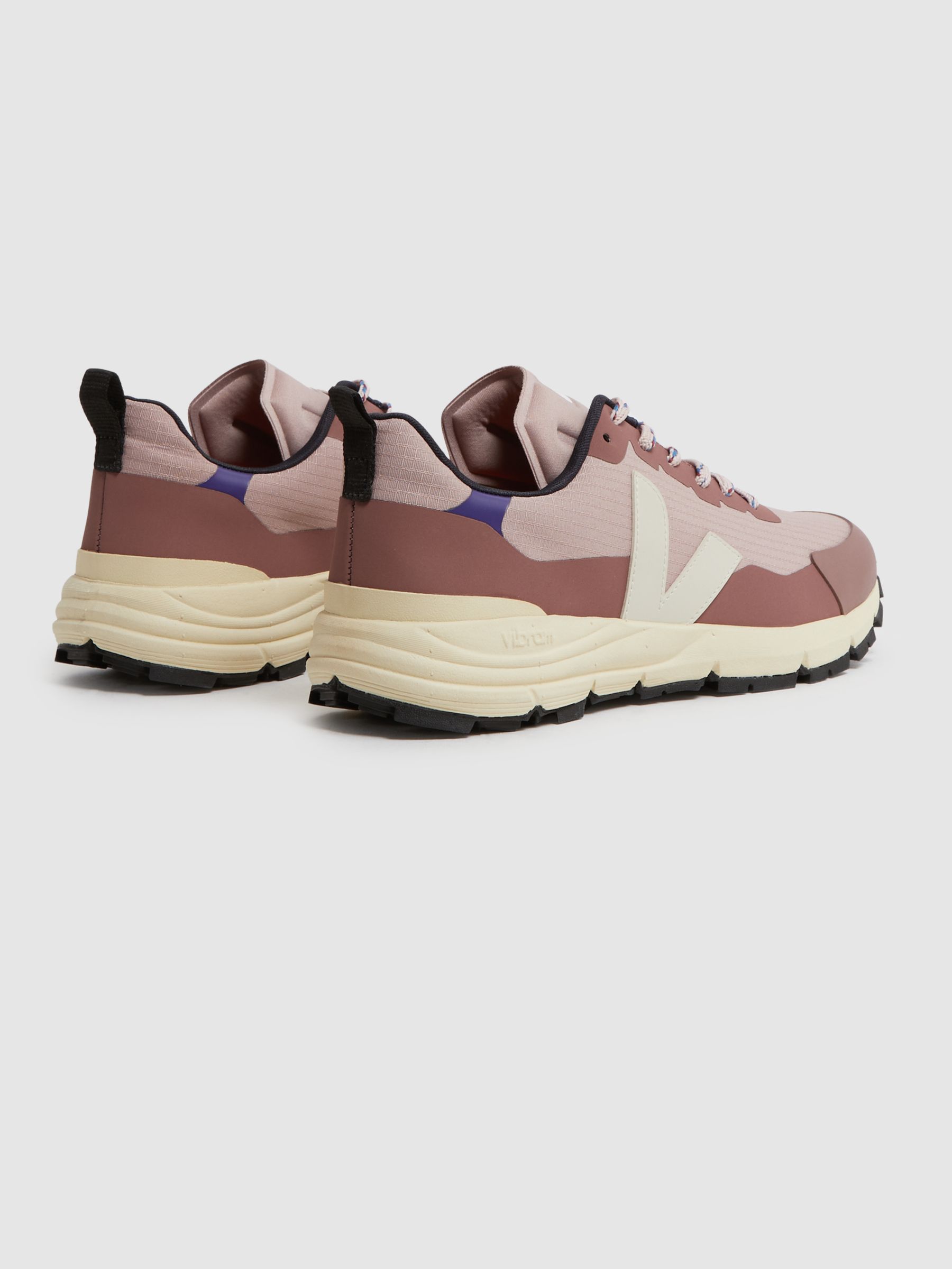 Veja Mesh Hiking Trainers in Babe Pierre - Image 5 of 7