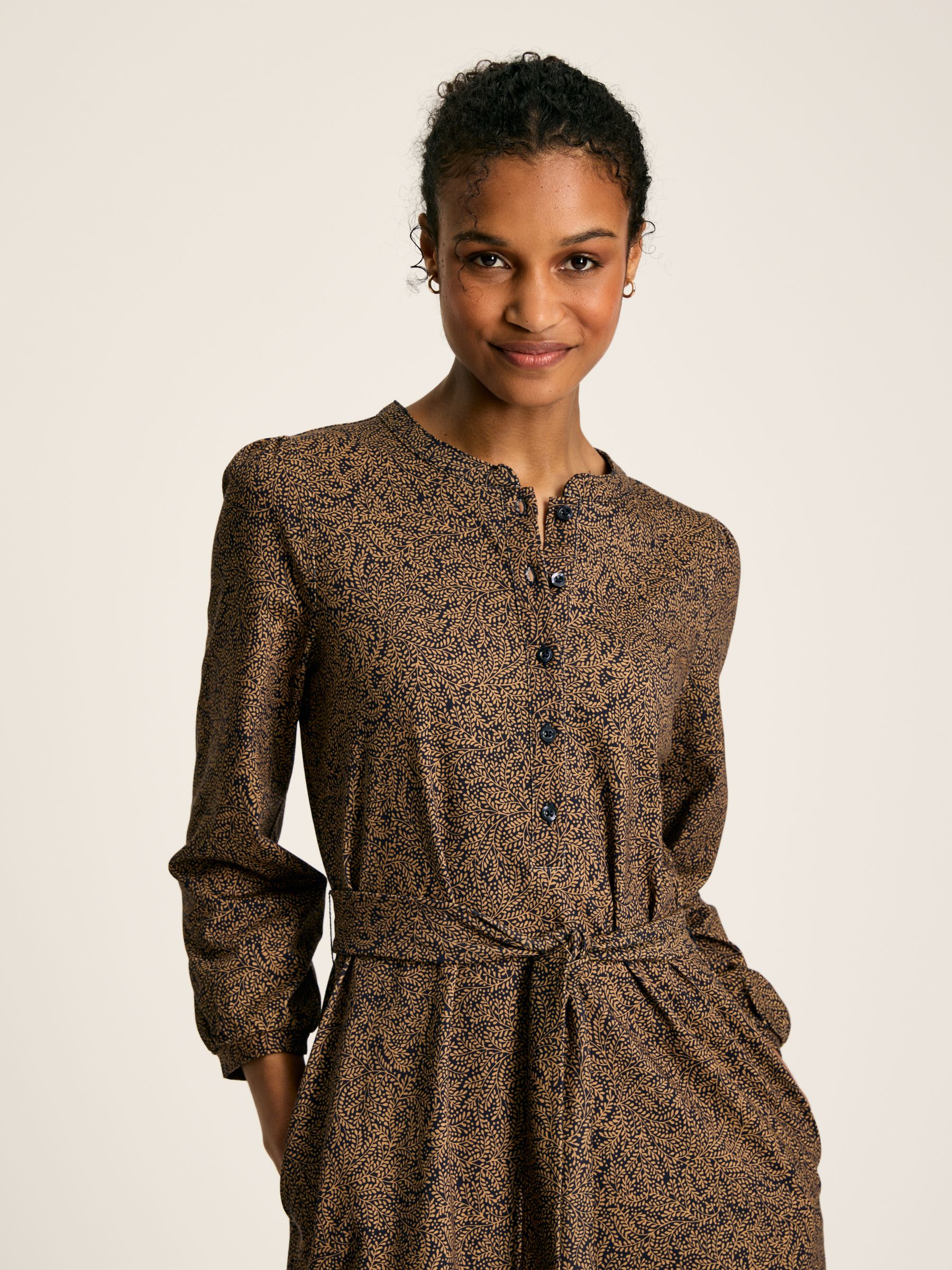 Scarlett Tan & Navy Cotton Shirt Dress - Image 4 of 7