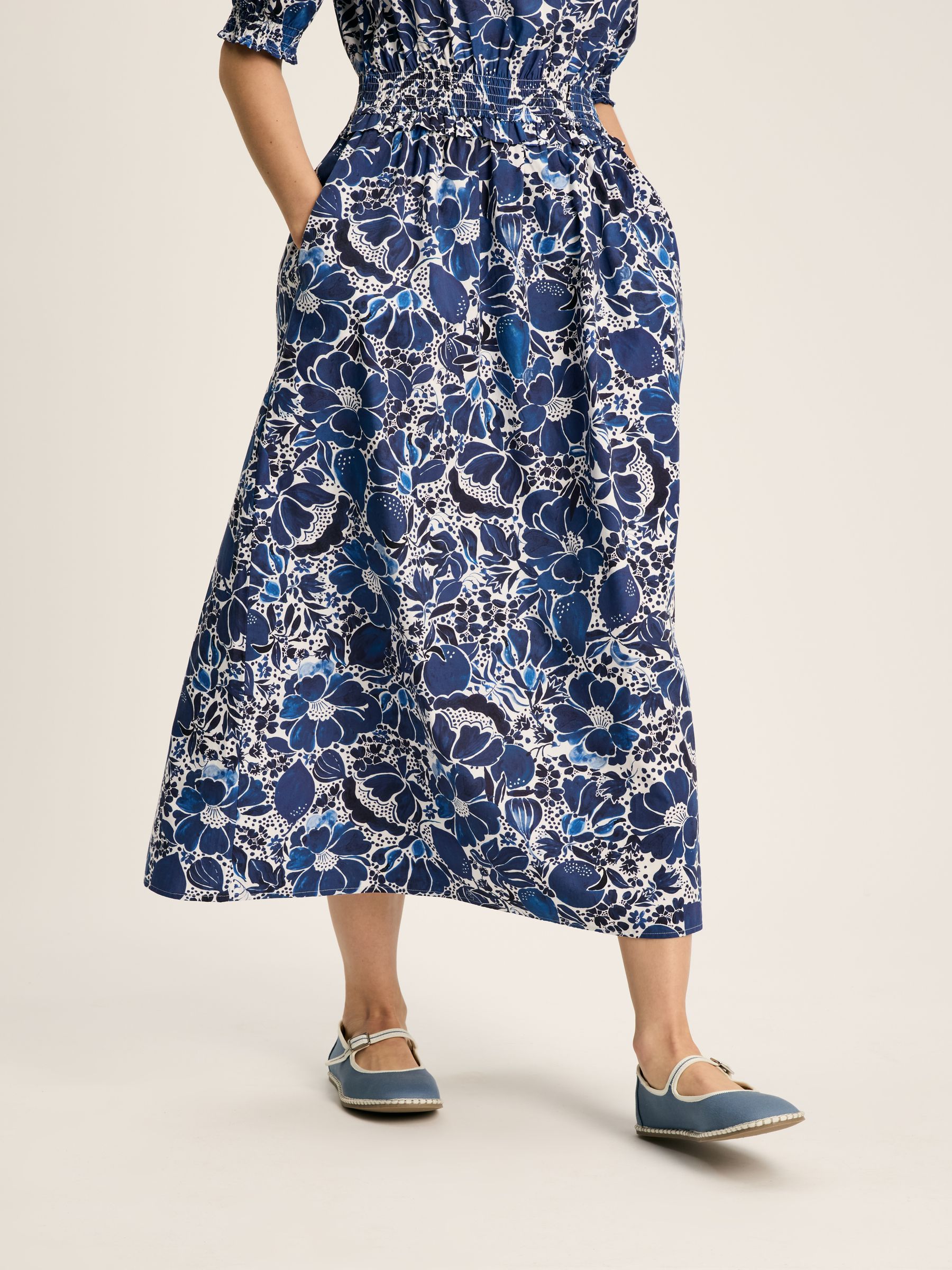 Rosalie Blue & White V-Neck Frill Dress - Image 5 of 7