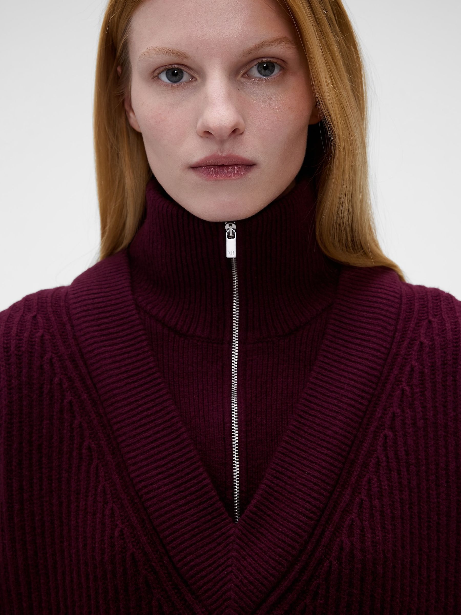 Gap x Victoria Beckham Burgundy Red CashSoft High-Neck Pullover Jumper - Image 4 of 8