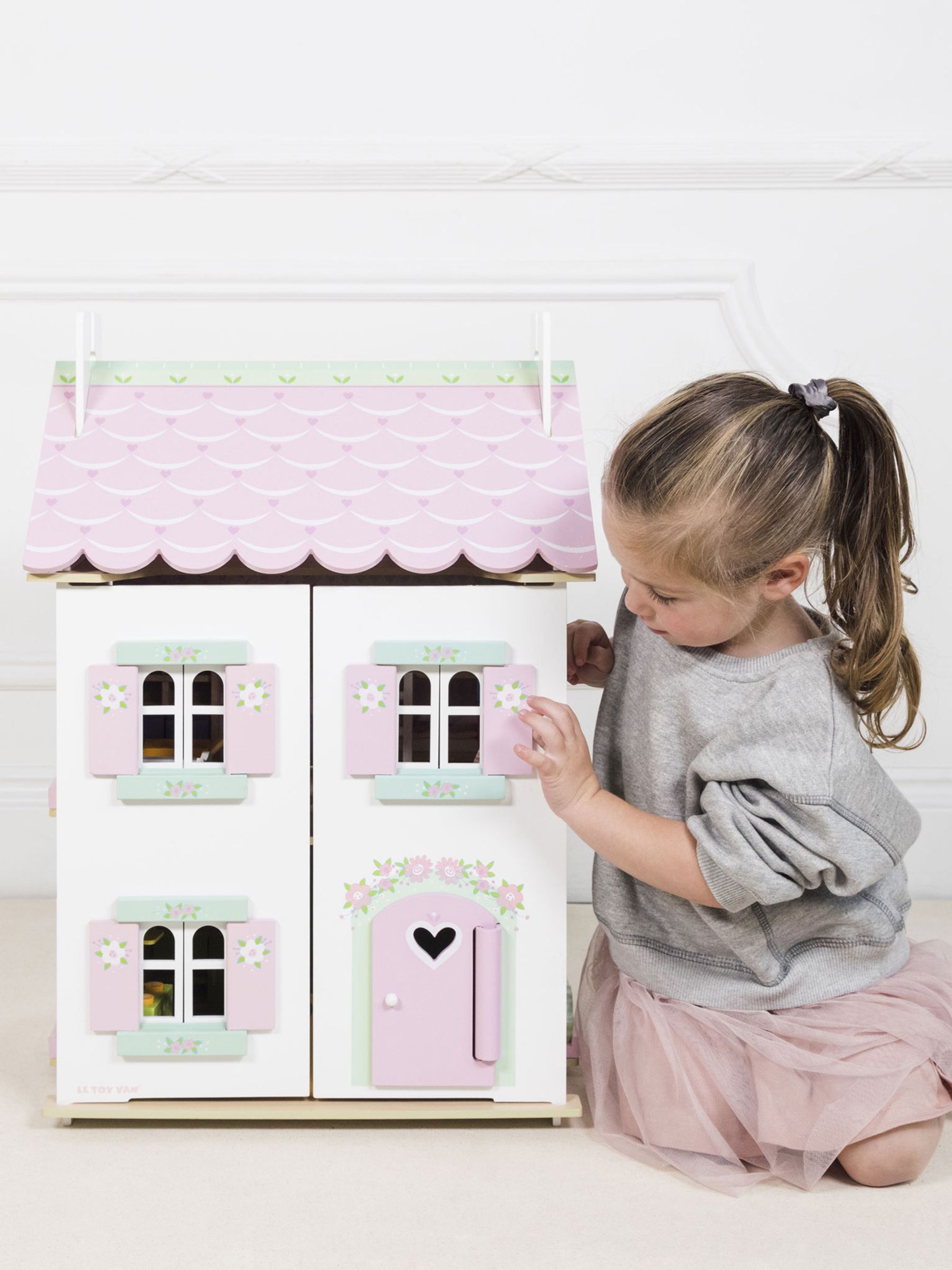 Le Toy Van Sweetheart Cottage Dollhouse - Image 4 of 4