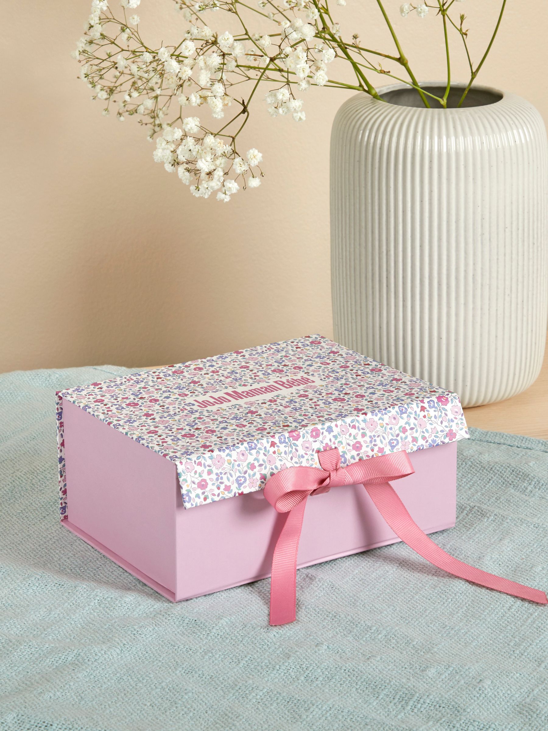 Pink Ditsy Small Gift Box - Image 1 of 2
