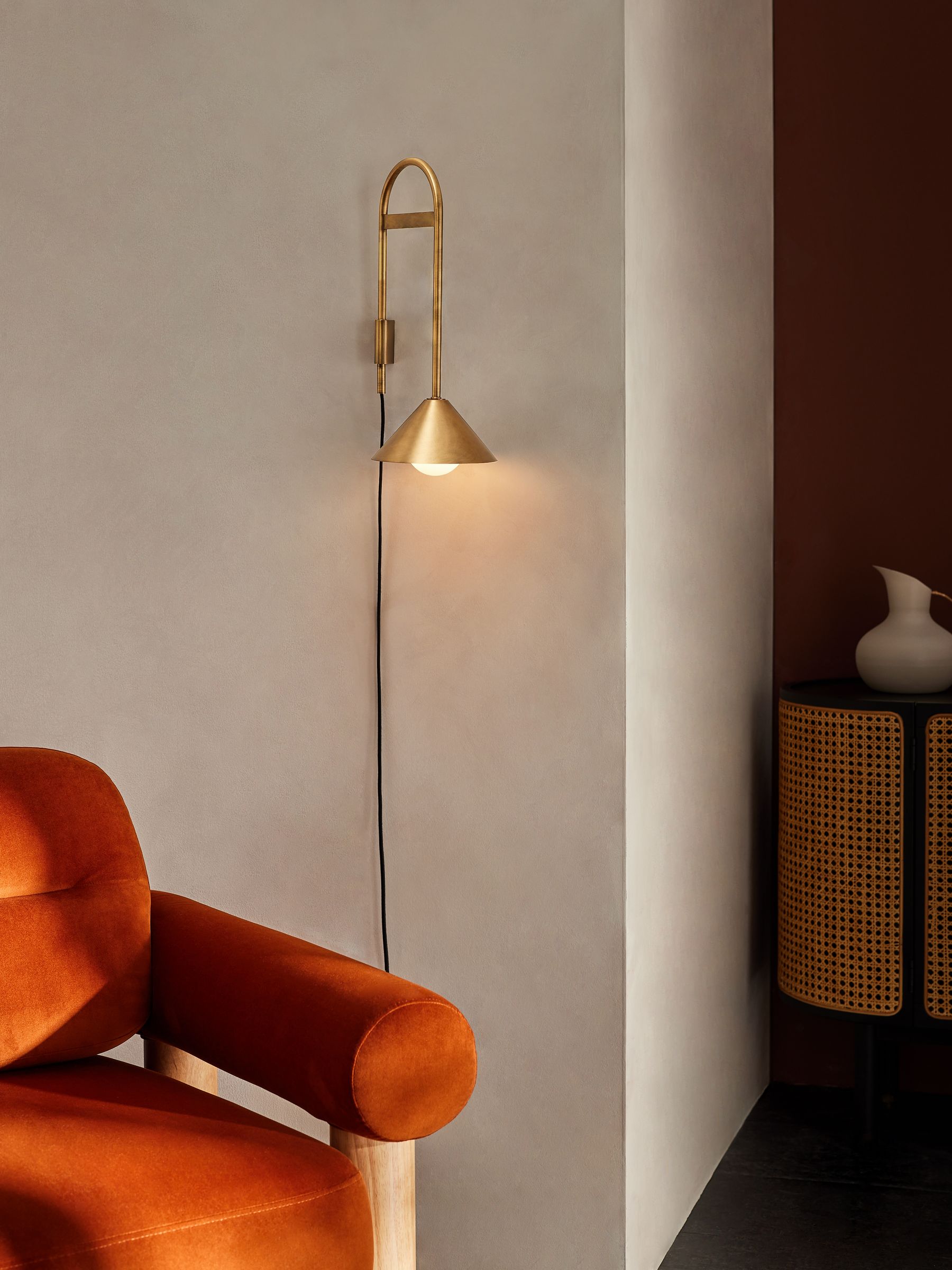 Rhett Wall Light in Brass - Image 1 of 3