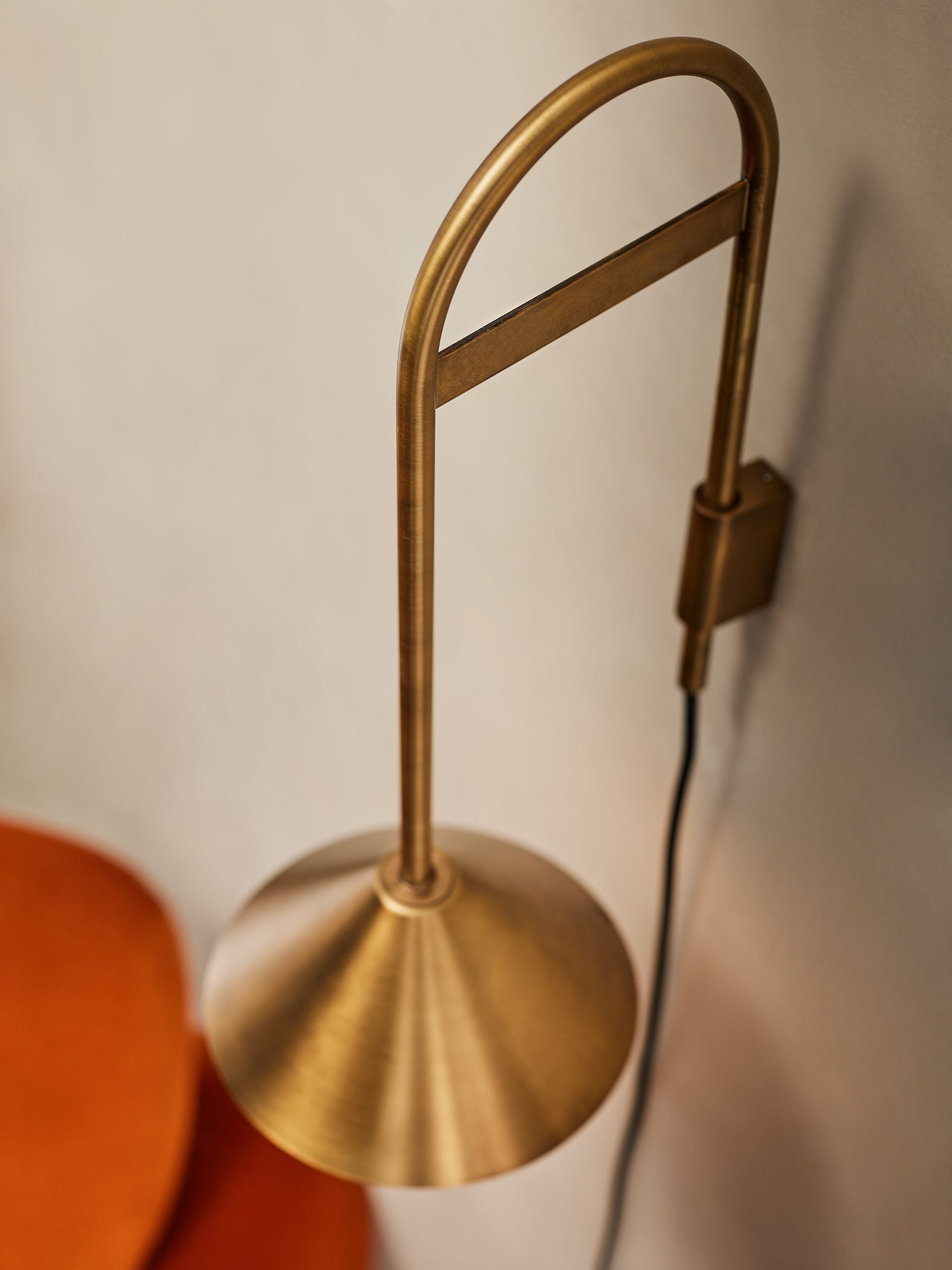 Rhett Wall Light in Brass - Image 2 of 3