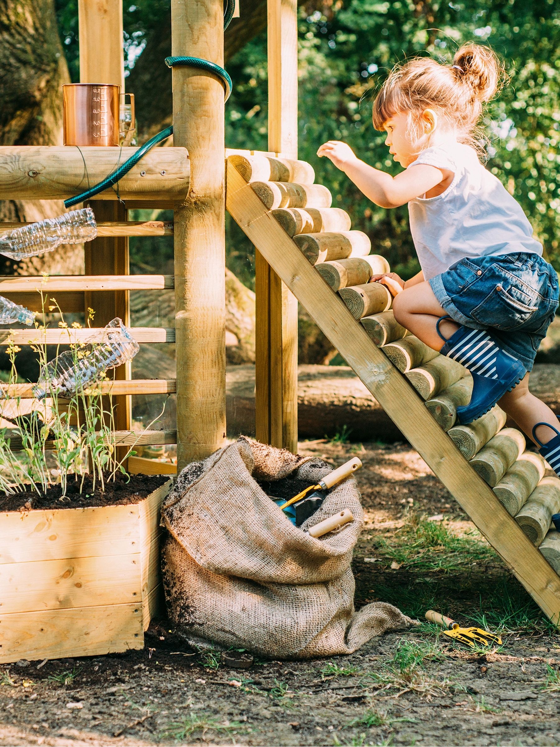 Plum Discovery Woodland Treehouse - Image 8 of 12
