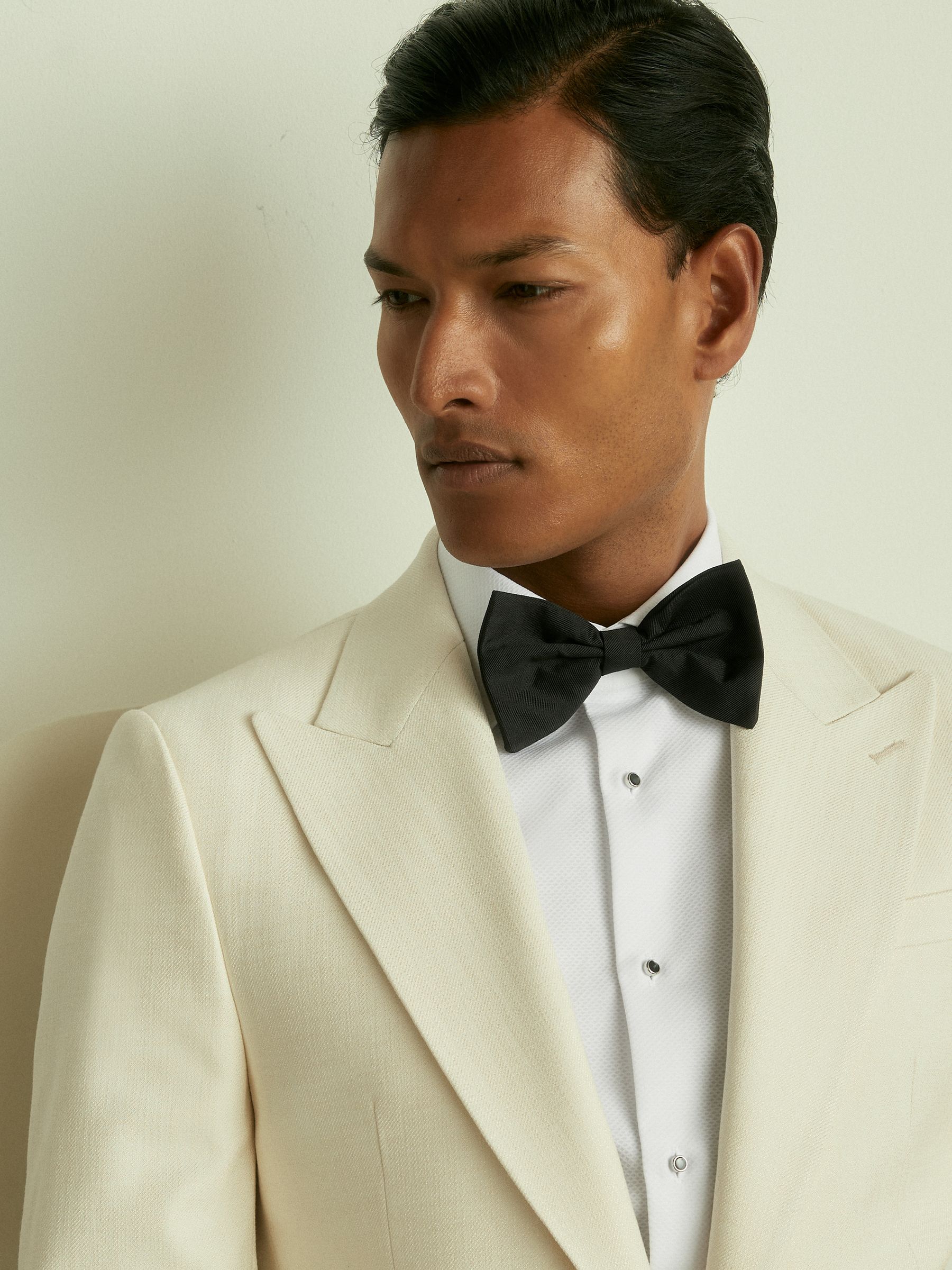 Grosgrain Silk Bow Tie in Black - Image 2 of 4