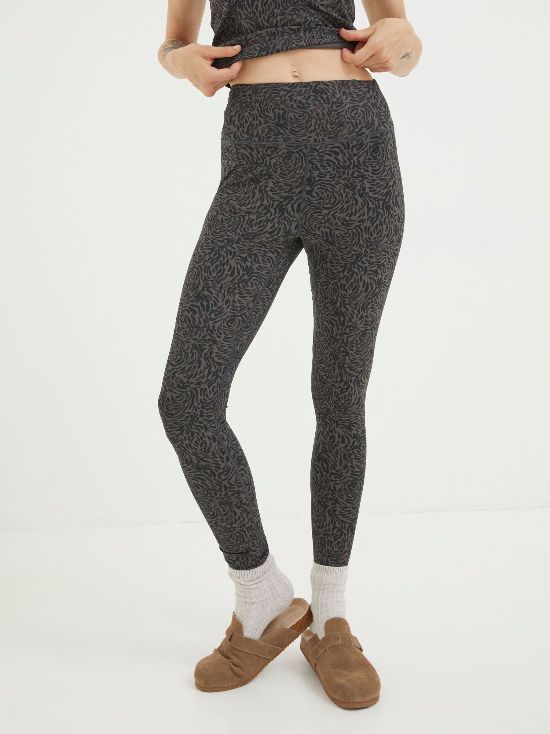 Venus Grey Print Leggings - Image 2 of 5