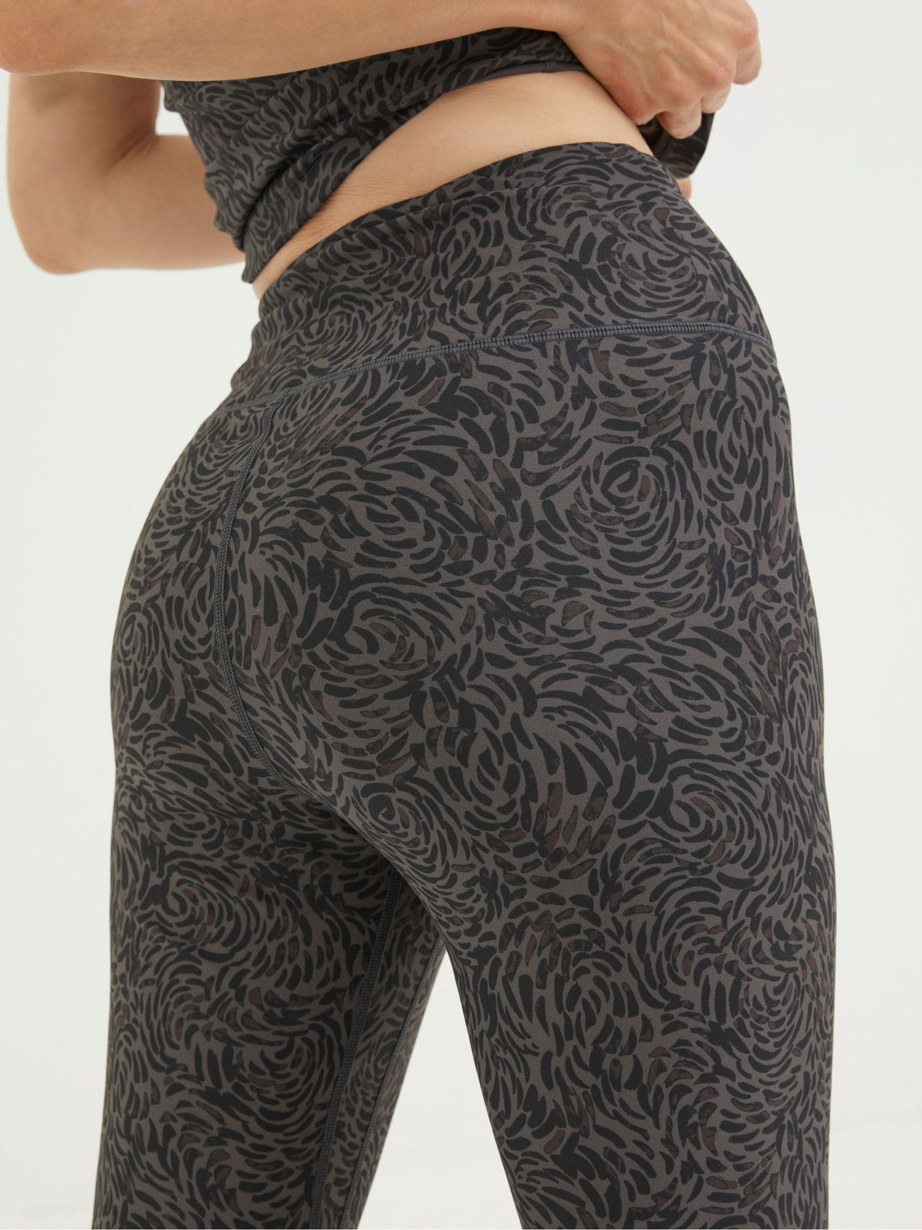 Venus Grey Print Leggings - Image 4 of 5