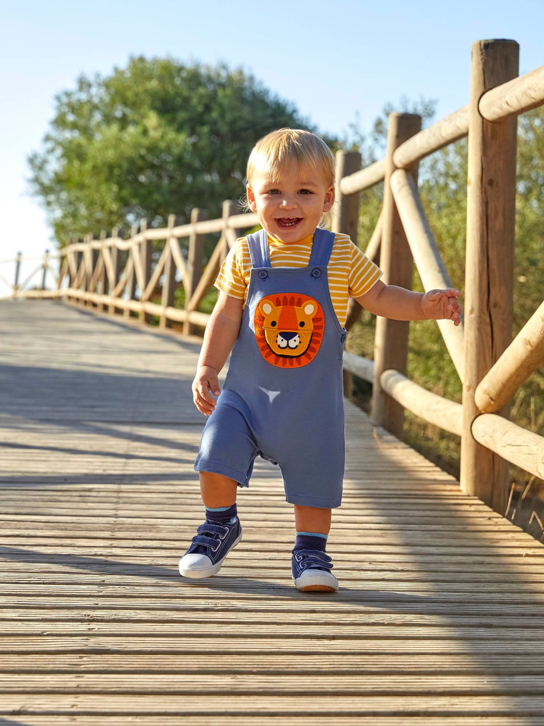 Indigo 2-Piece Lion Appliqué Short Dungarees & Top Set - Image 5 of 7
