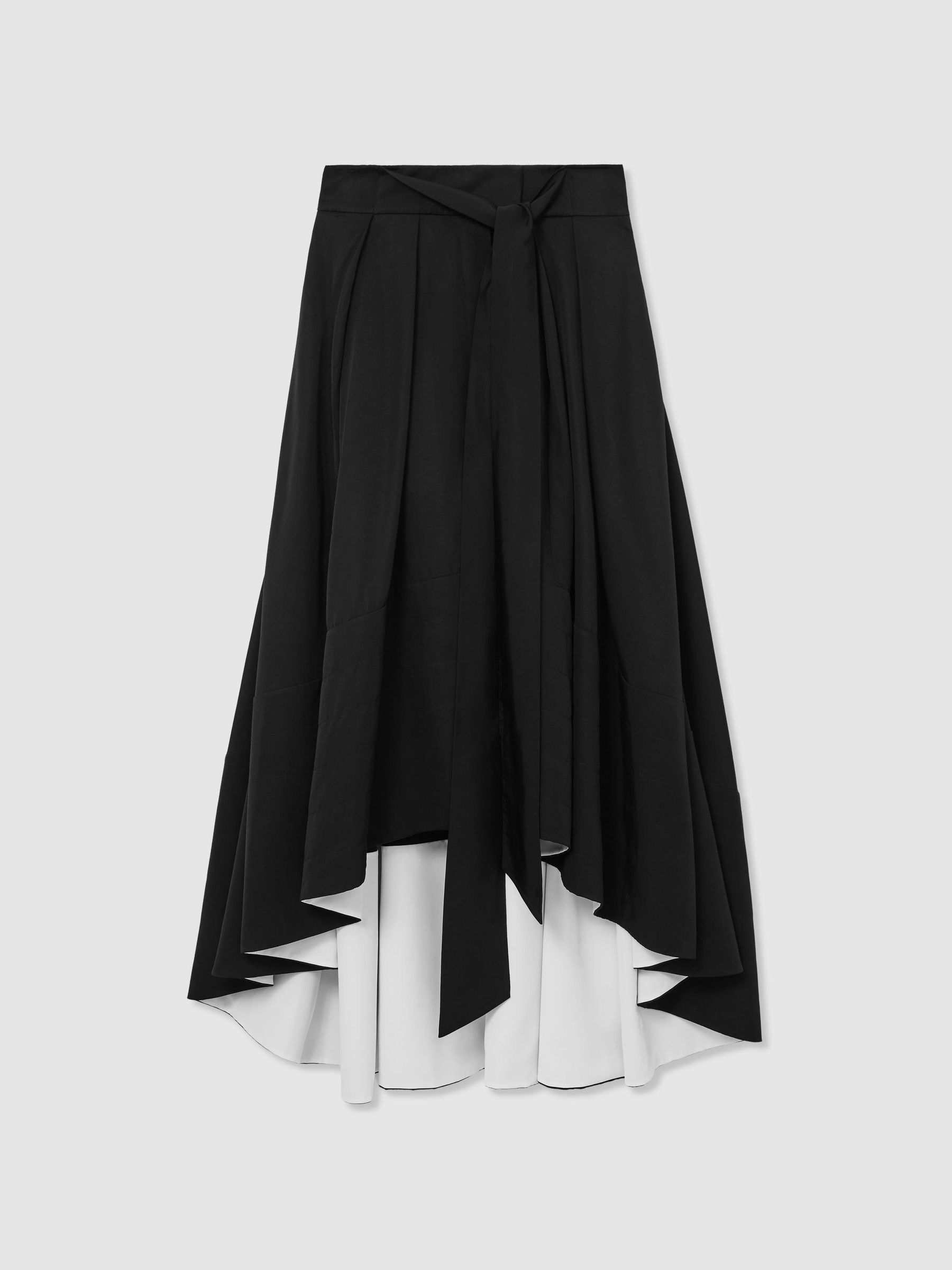 High-Low Hem Contrast Maxi Skirt in Black - Image 2 of 8