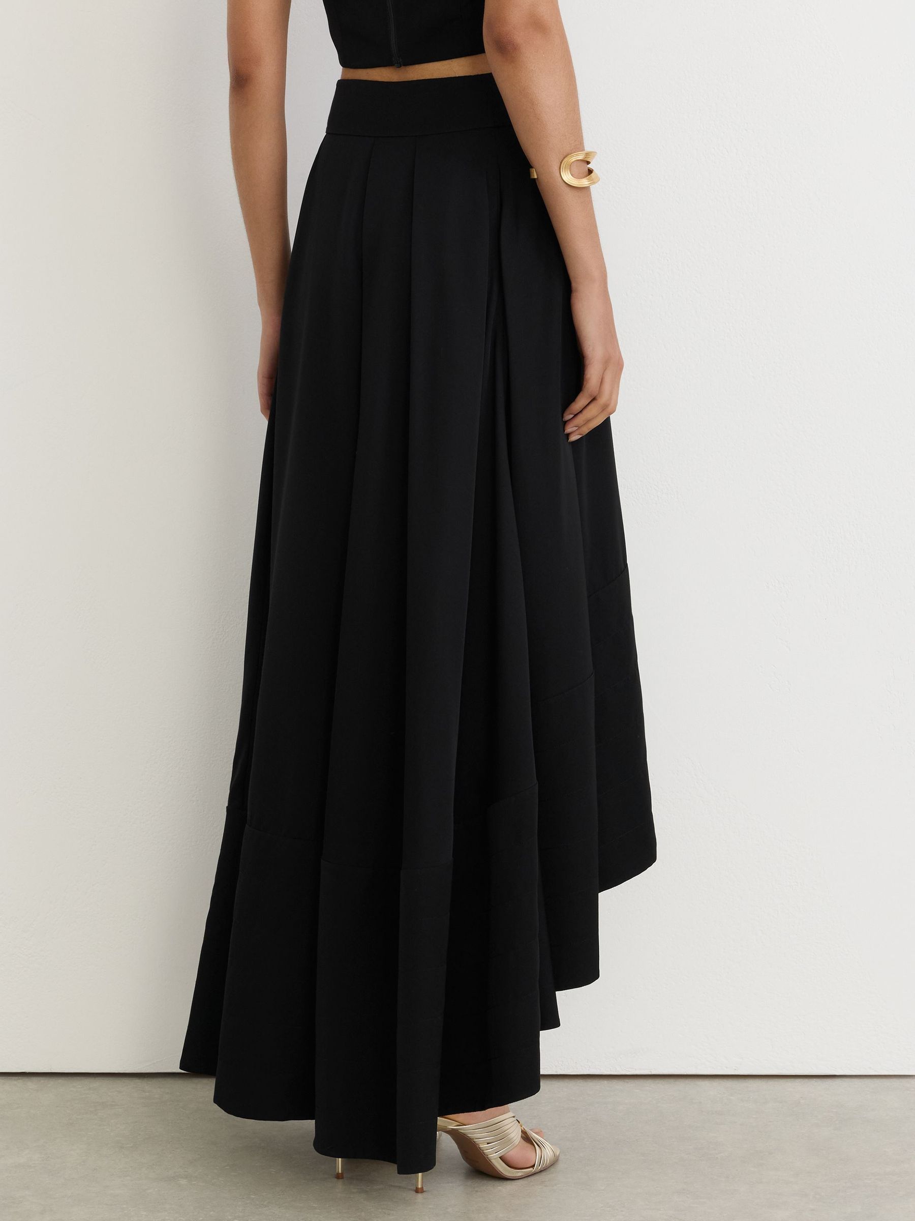 High-Low Hem Contrast Maxi Skirt in Black - Image 5 of 8