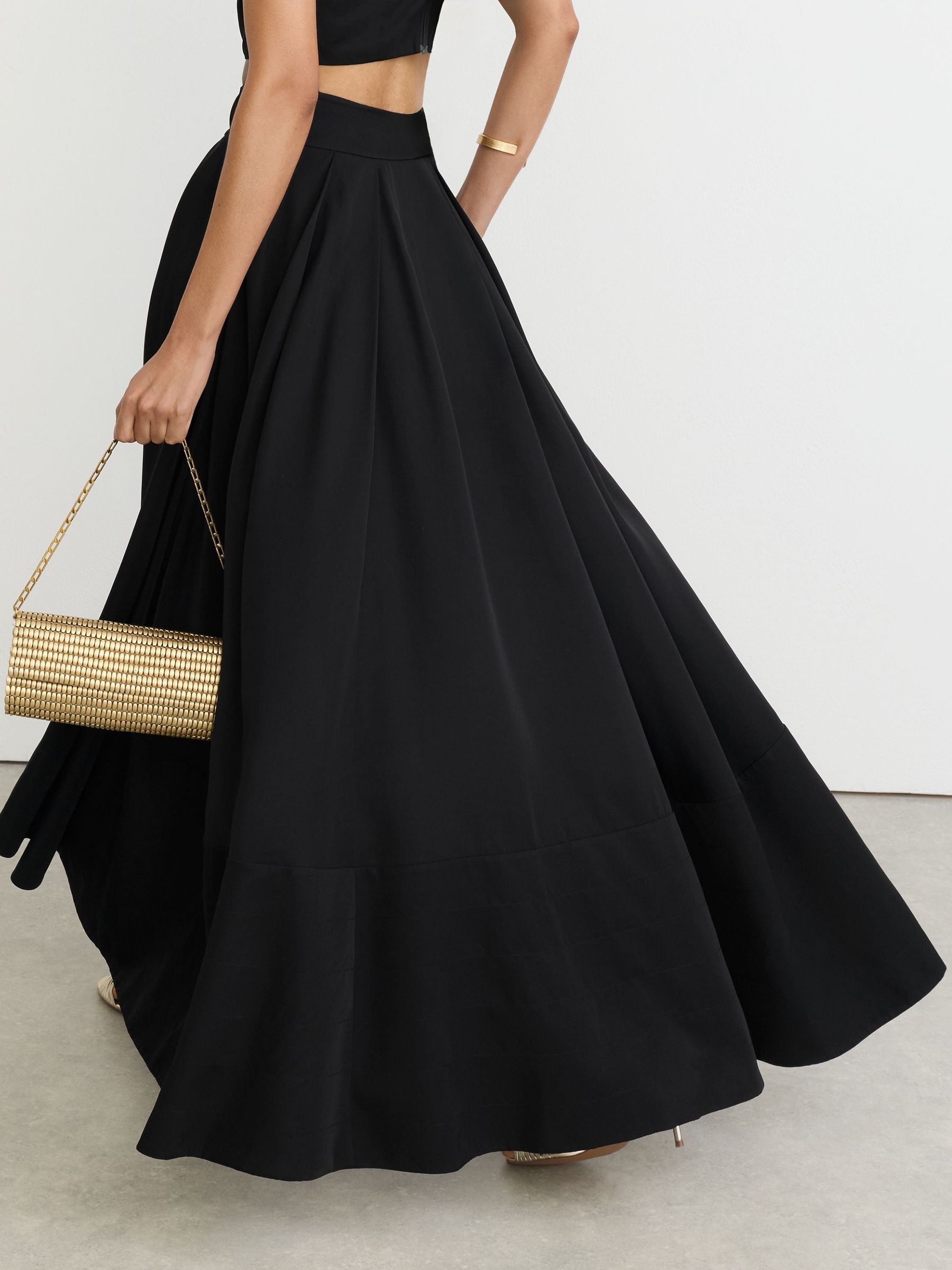 High-Low Hem Contrast Maxi Skirt in Black - Image 7 of 8