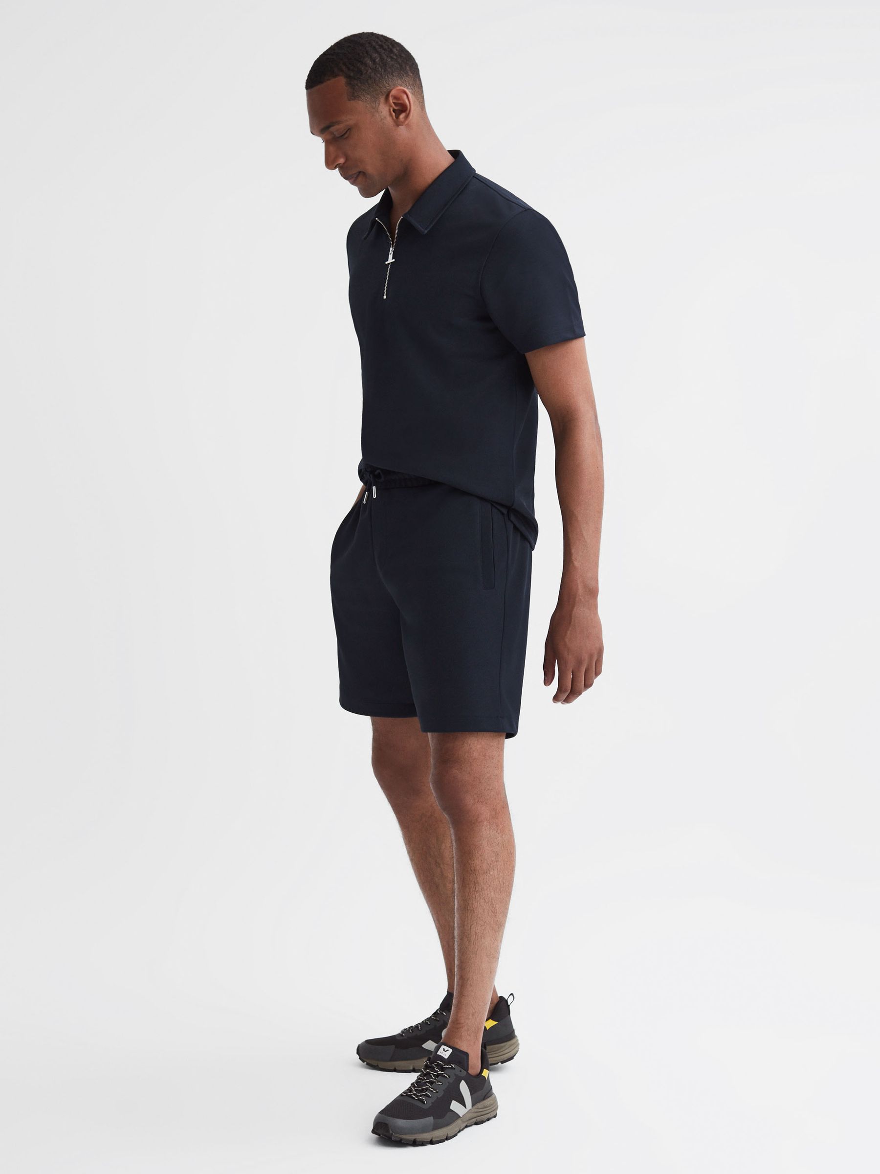 Veja Mesh Hiking Trainers in Black Oxford - Image 2 of 5