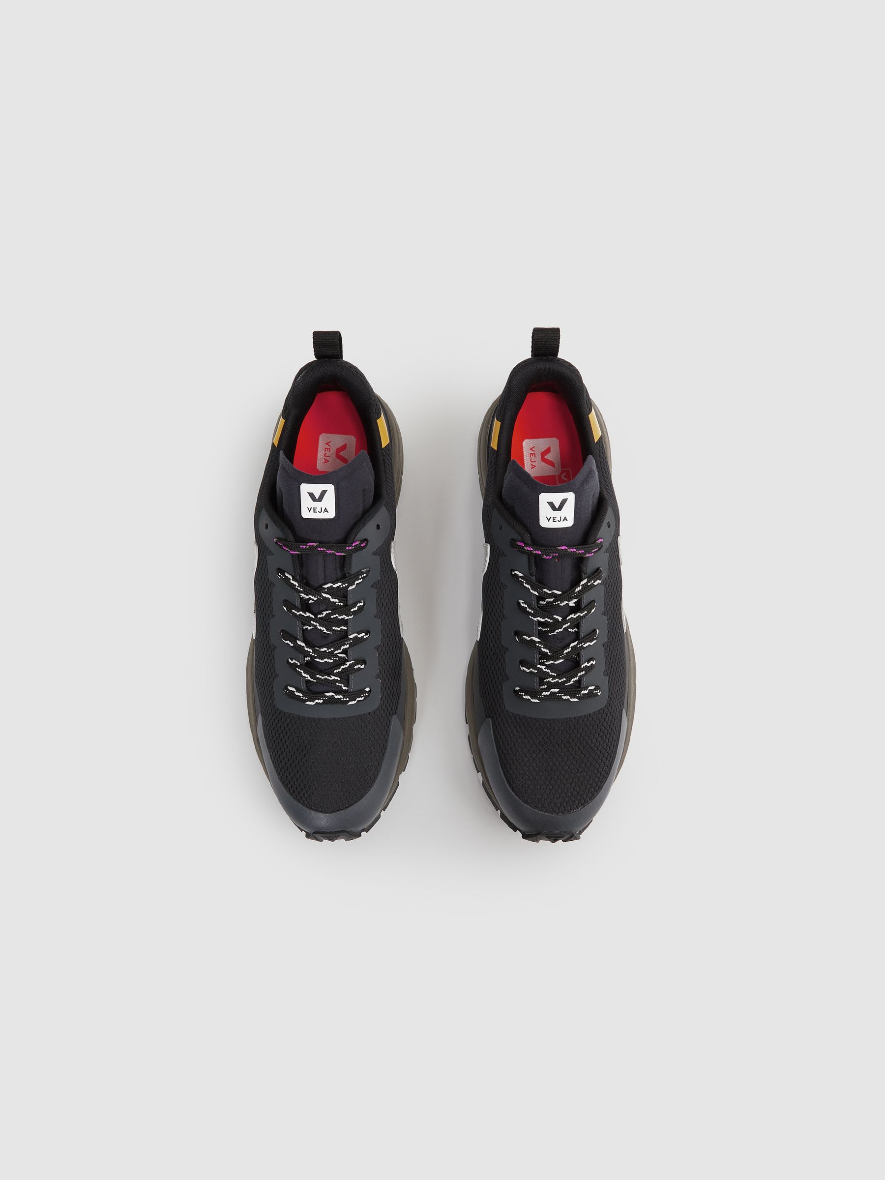 Veja Mesh Hiking Trainers in Black Oxford - Image 3 of 5
