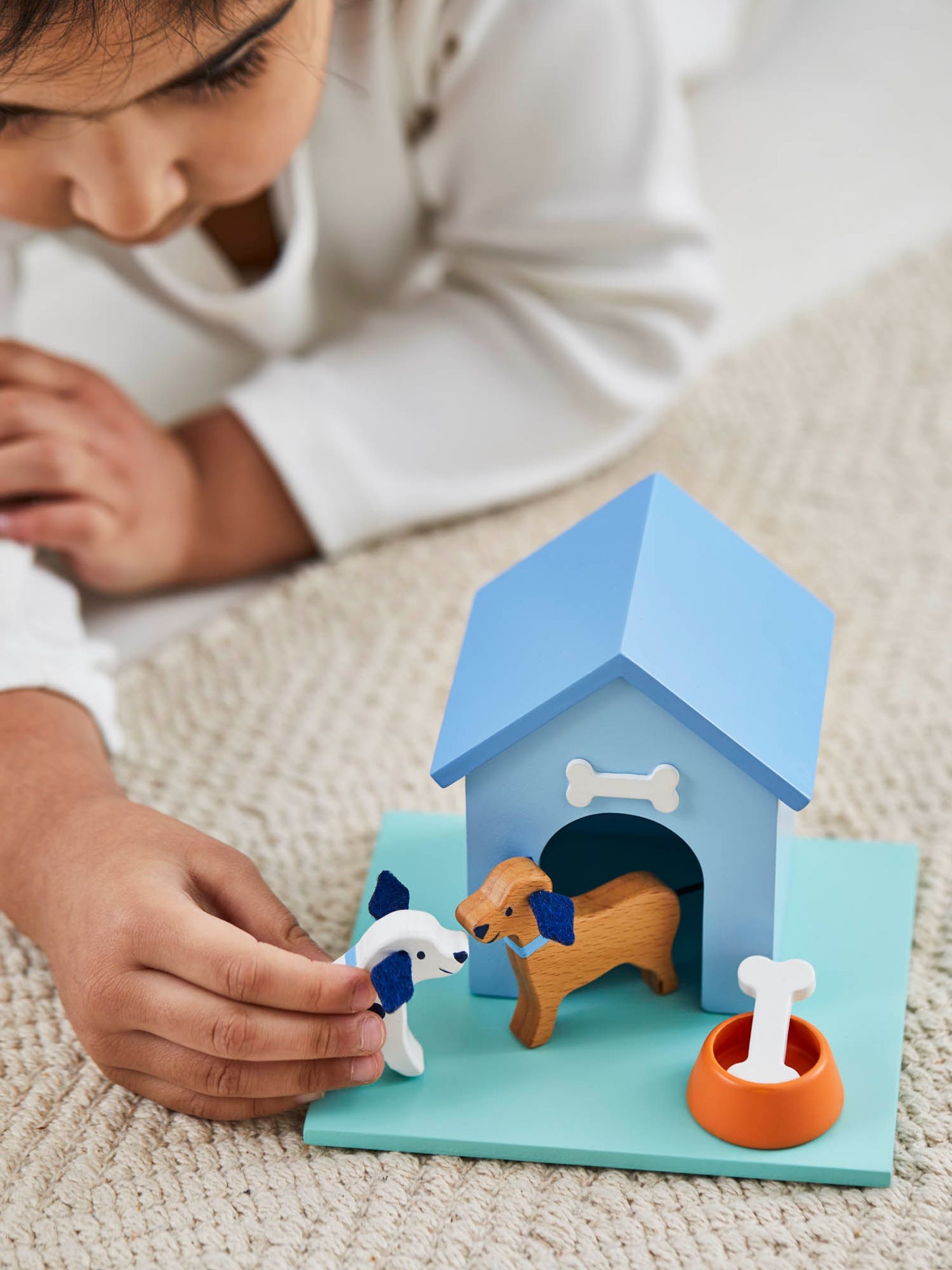 Wooden Pets Playset - Image 10 of 11