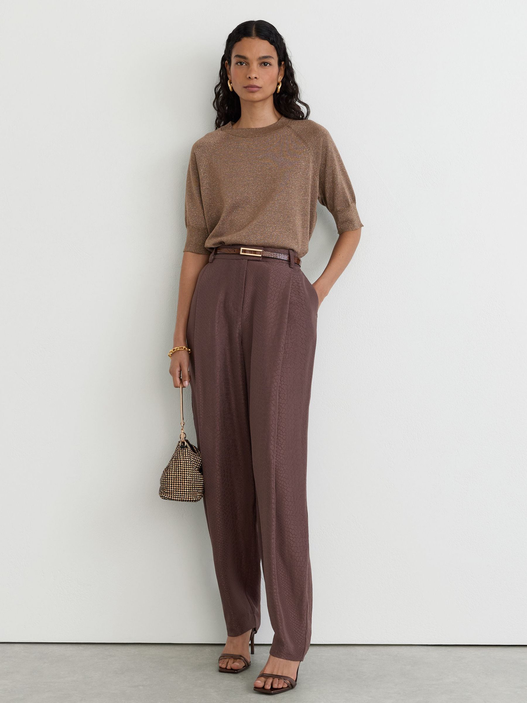 Wool-Blend Metallic-Knit Short-Sleeve Top in Bronze - صورة 4 من 6