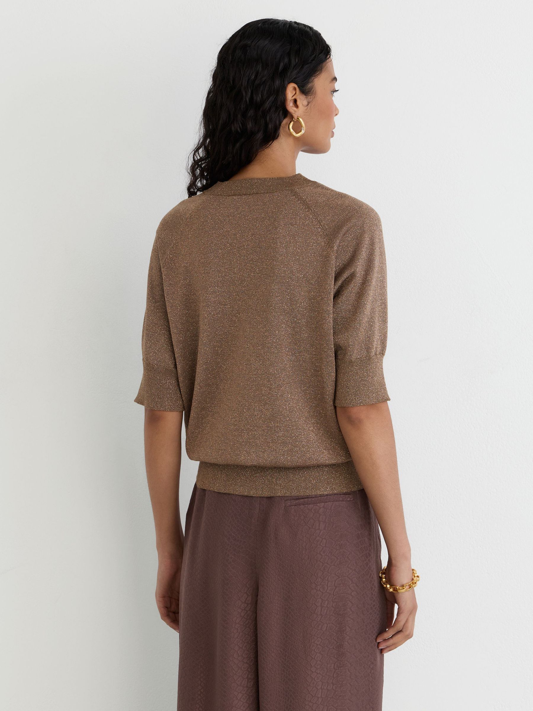 Wool-Blend Metallic-Knit Short-Sleeve Top in Bronze - صورة 5 من 6