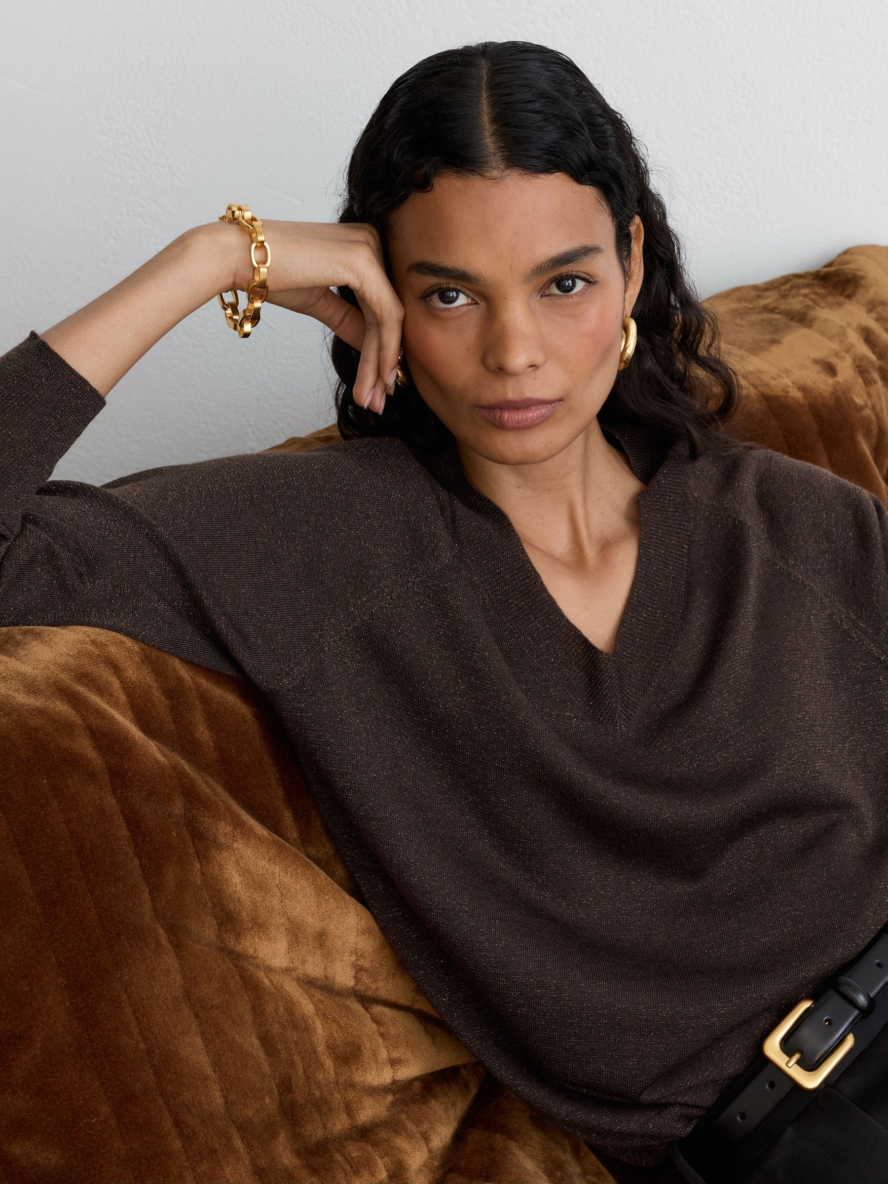 Wool-Blend Metallic-Knit V-Neck Jumper in Chocolate Brown - Image 4 of 7