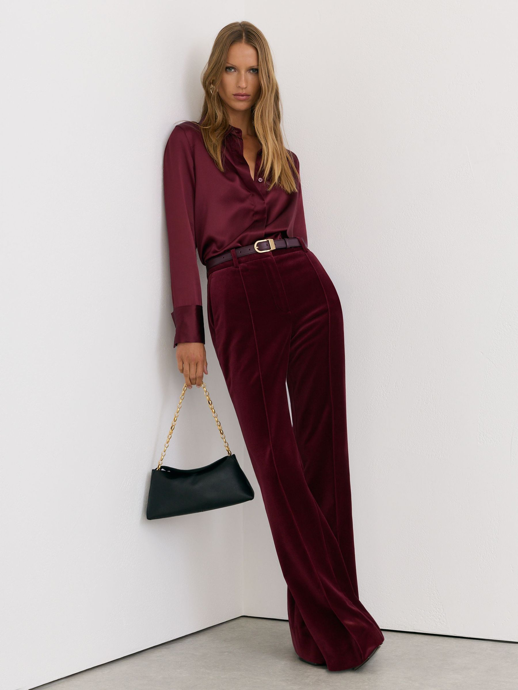 Silk-Satin Concealed-Placket Shirt in Red - Image 3 of 6