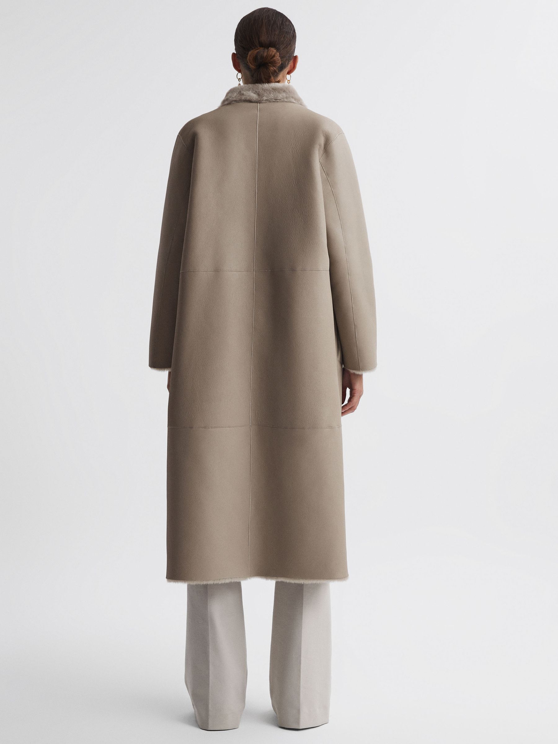 Reversible Leather Shearling Jacket in Light Grey - Image 5 of 9