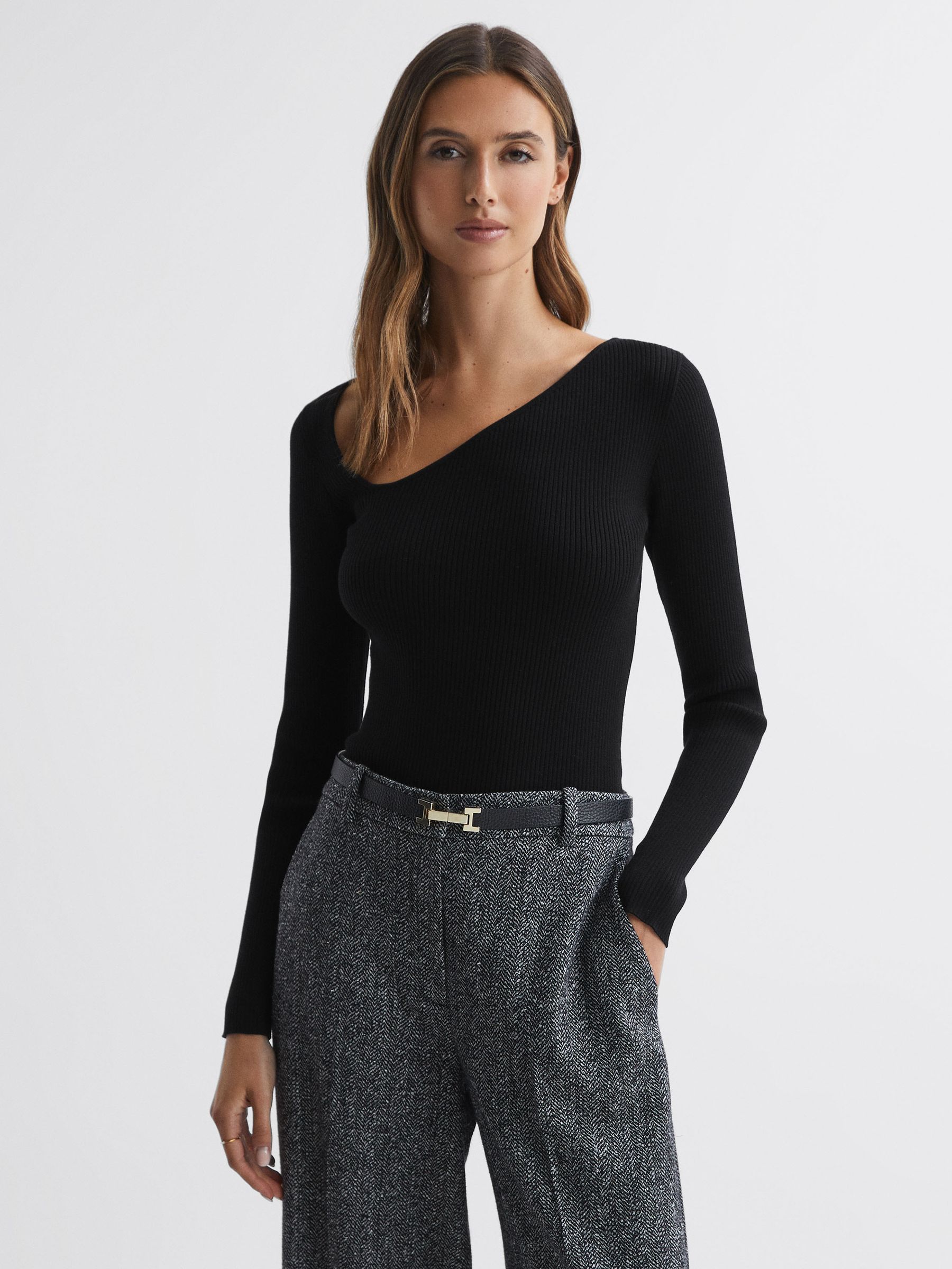 Reiss Fitted Ribbed Asymmetric Neck T-Shirt in Black - REISS