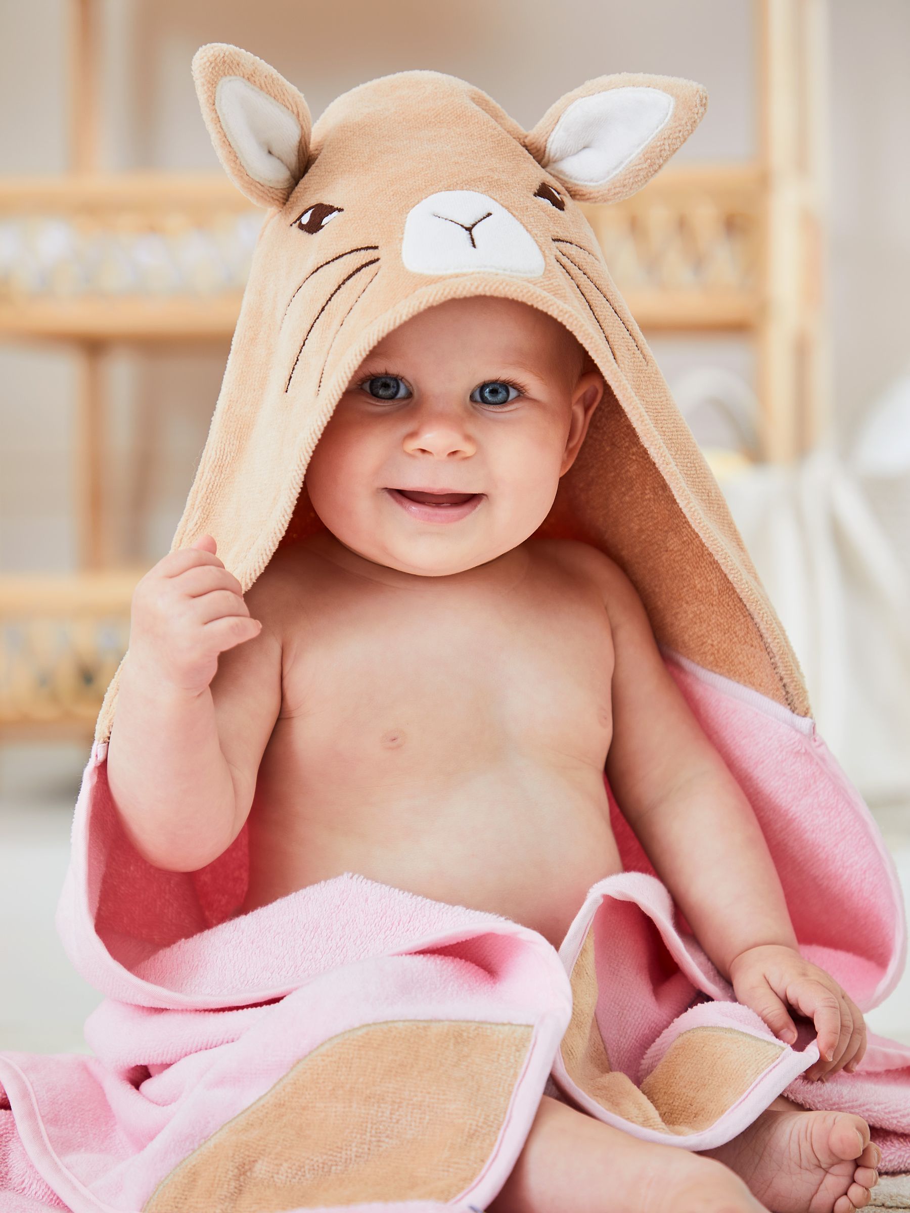 Flopsy Bunny Hooded Towel - Image 2 of 5