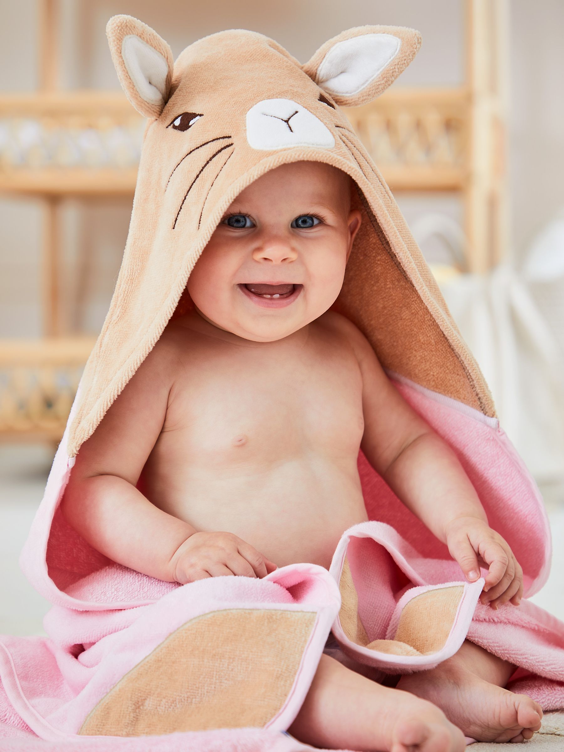 Flopsy Bunny Hooded Towel - Image 3 of 5