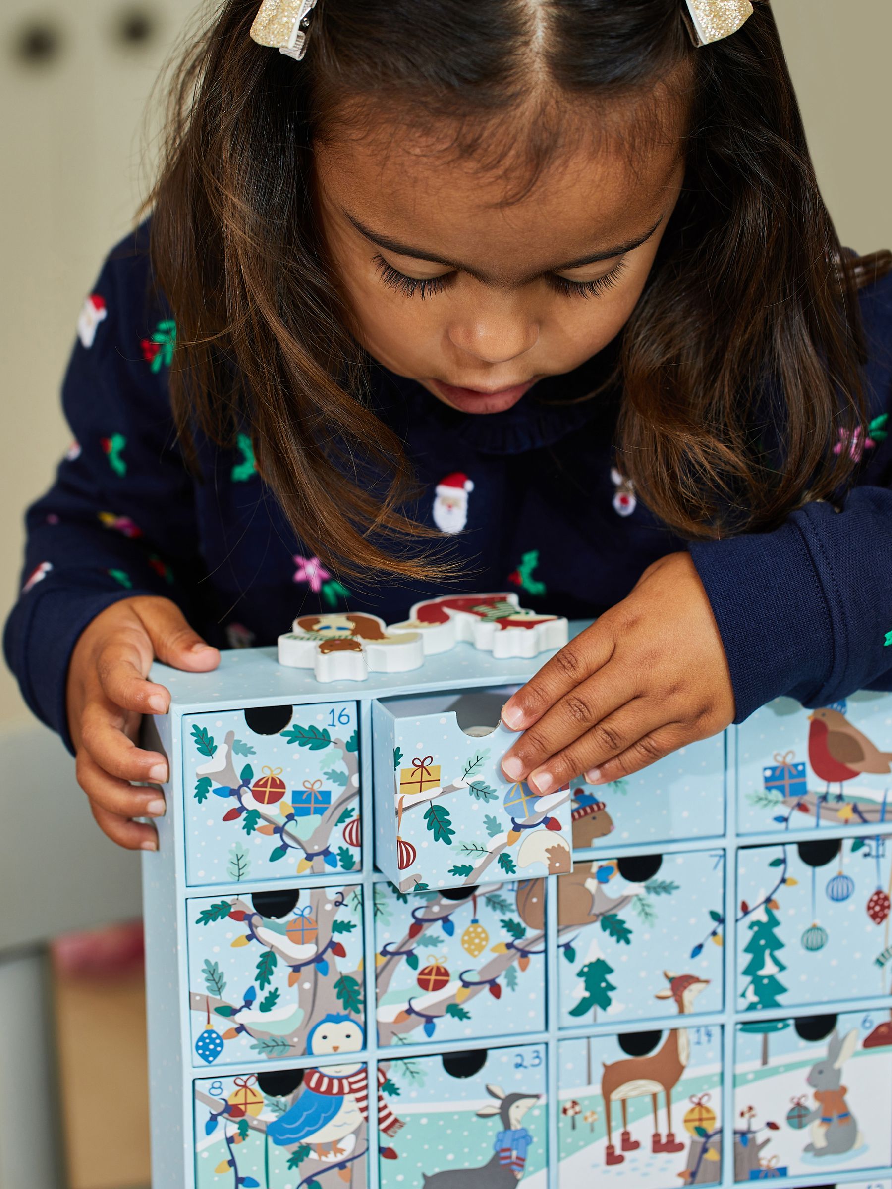 Christmas Woodland Filled Advent Calendar - Image 3 of 8