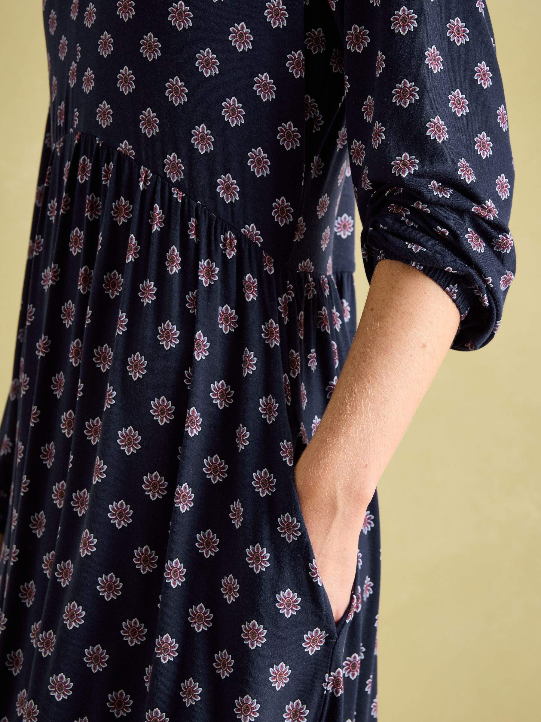 Nia Navy Blue Floral V-Neck Long Sleeve Midaxi Dress - Image 5 of 6