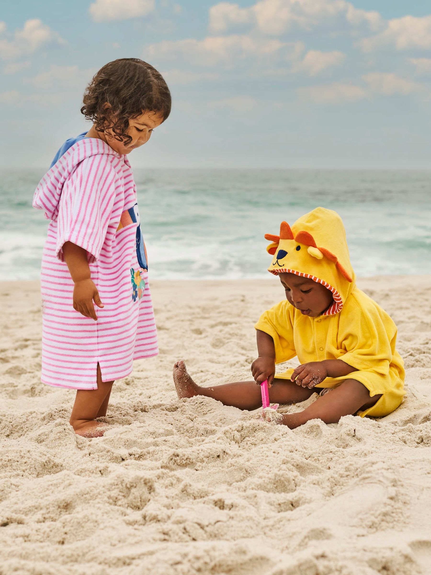 Yellow Lion Towelling Hooded Pull-On Cover-Up - Image 4 of 6