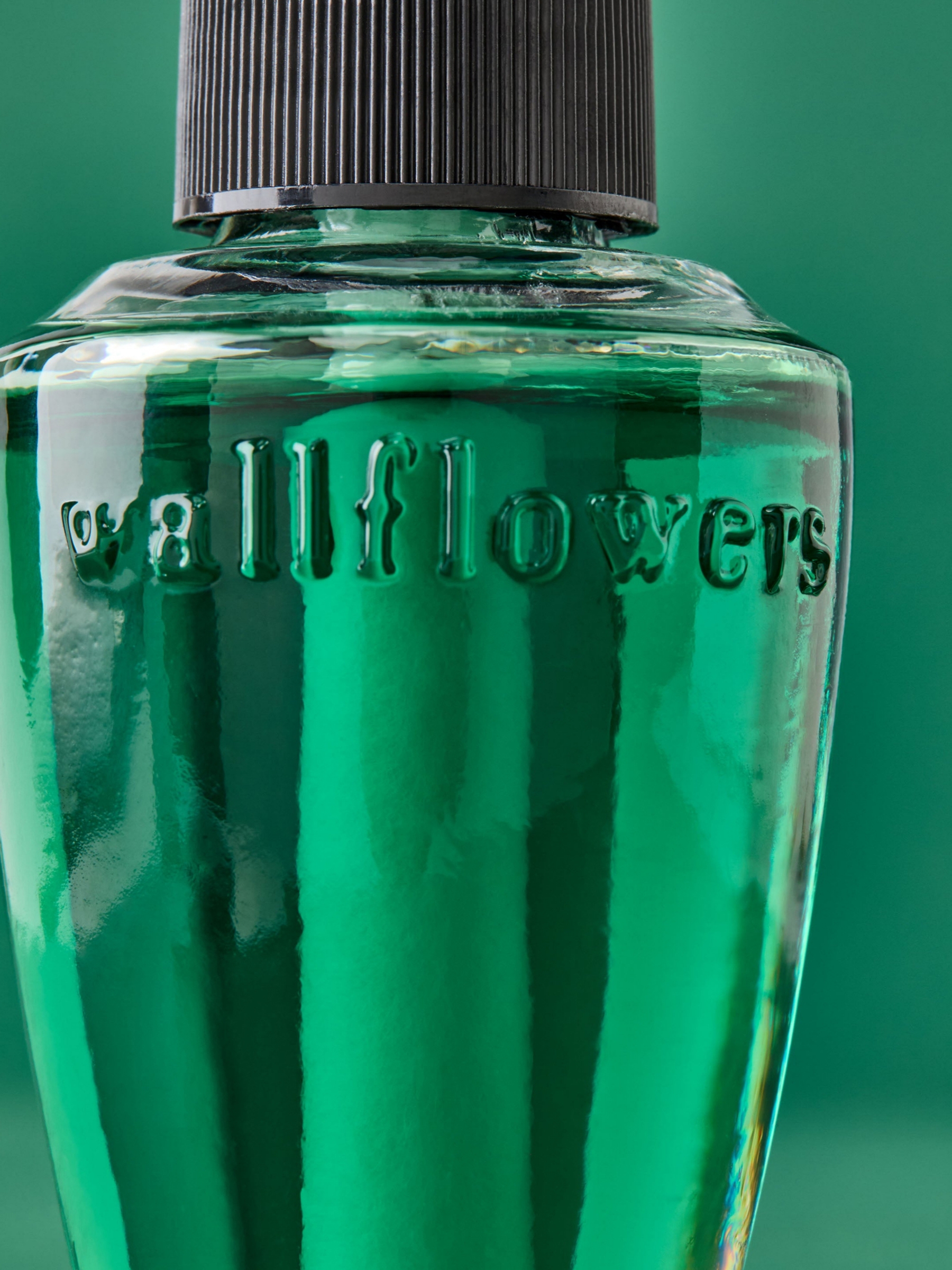 Holiday Wrapping Party Wallflowers Fragrance Refill 24ml - Image 2 of 3