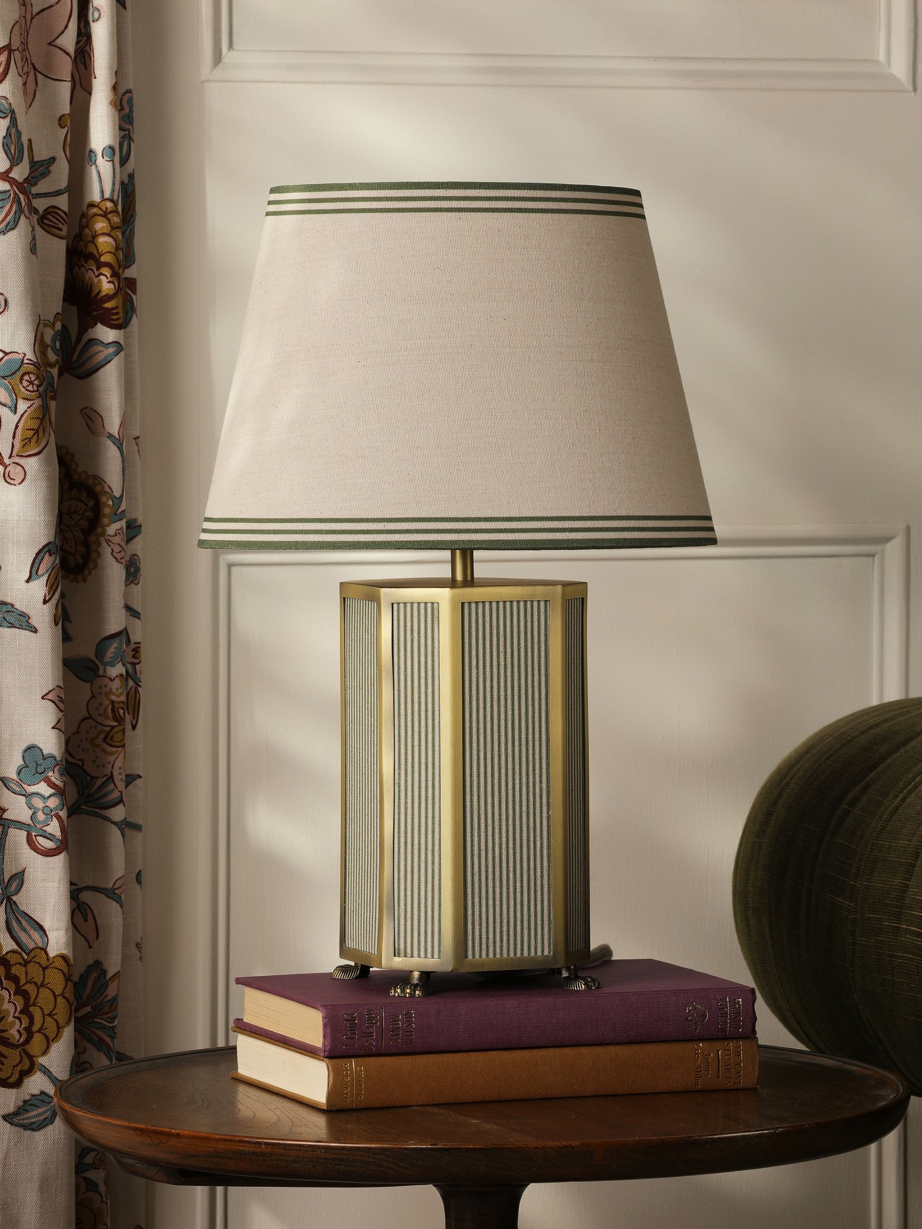 White & Green Helmingham Antique Brass Claw Foot Table Lamp - Image 2 of 6