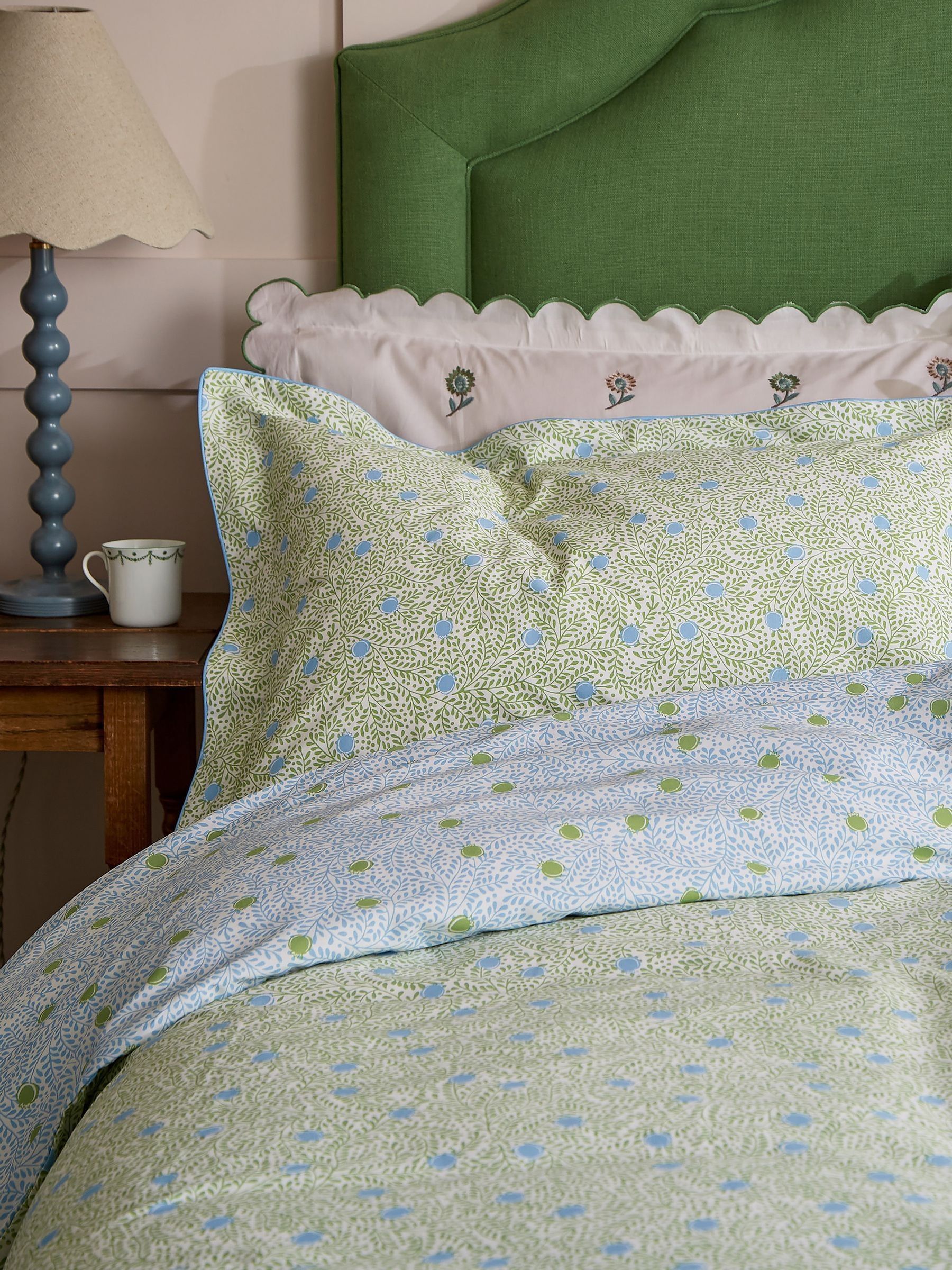 Green Trailing Ditsy Cotton Reversible Duvet Set - Image 3 of 5