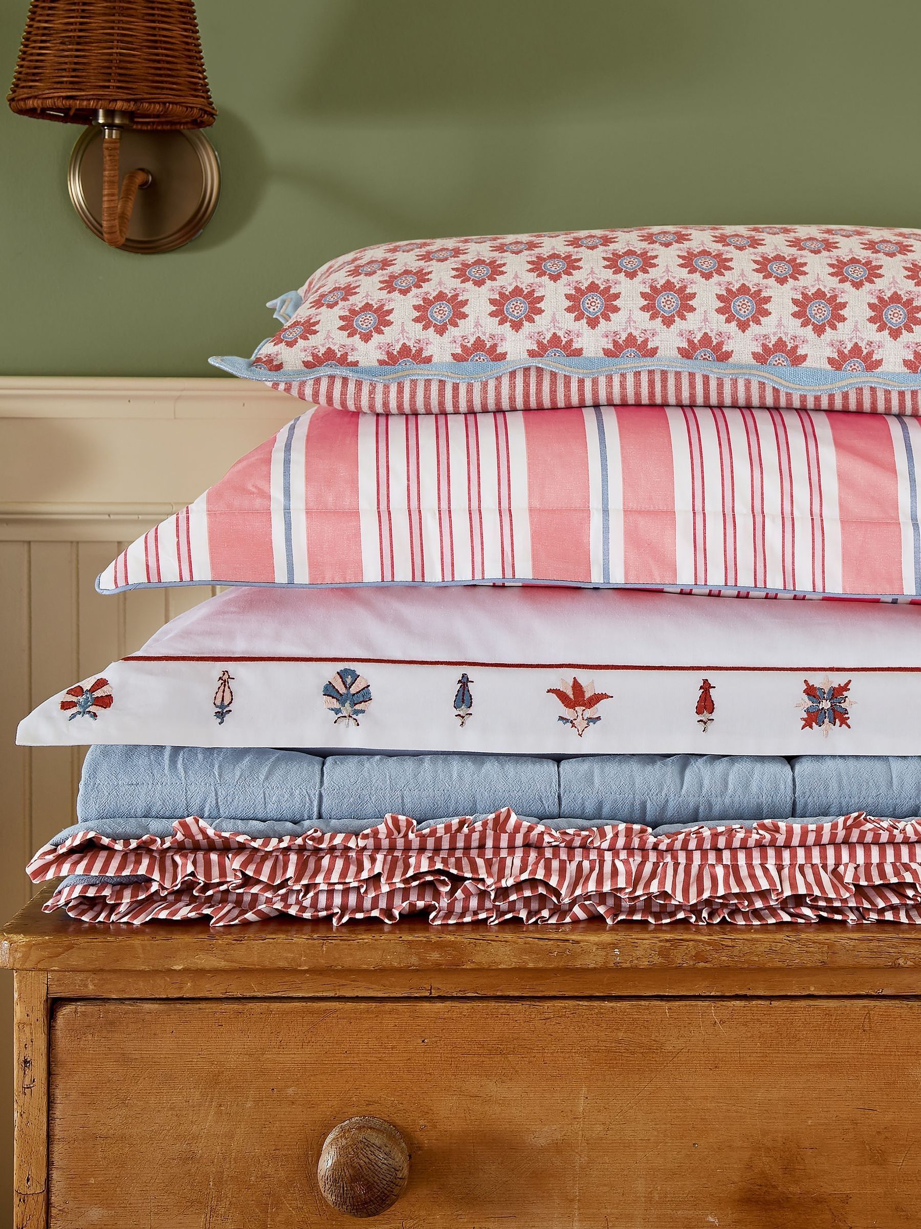 Blue Siesta To Fiesta Scallop Cushion - Image 4 of 4 Blue Siesta To Fiesta Scallop Cushion - Image 4 of 4