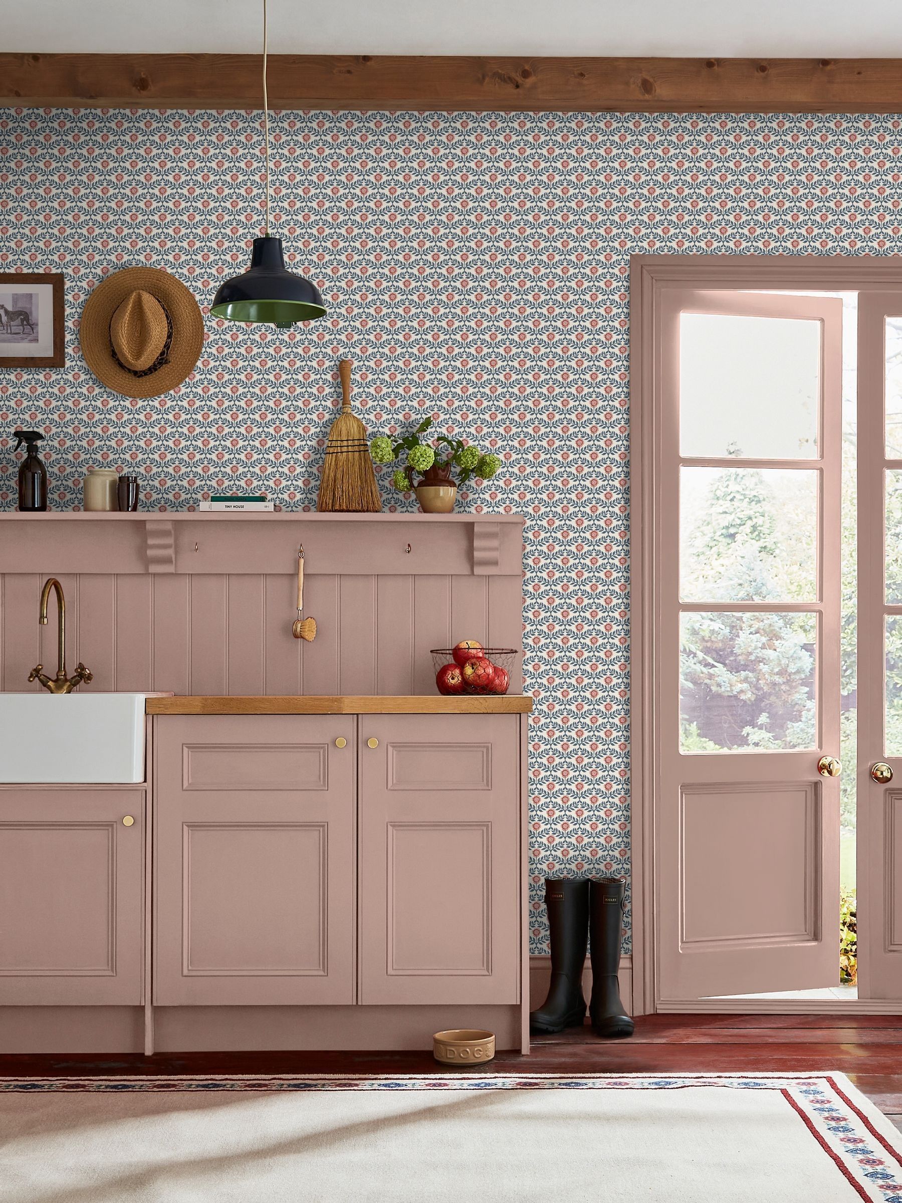 Blue Stately Floral Print 10M Wallpaper - Image 1 of 4 Blue Stately Floral Print 10M Wallpaper - Image 1 of 4