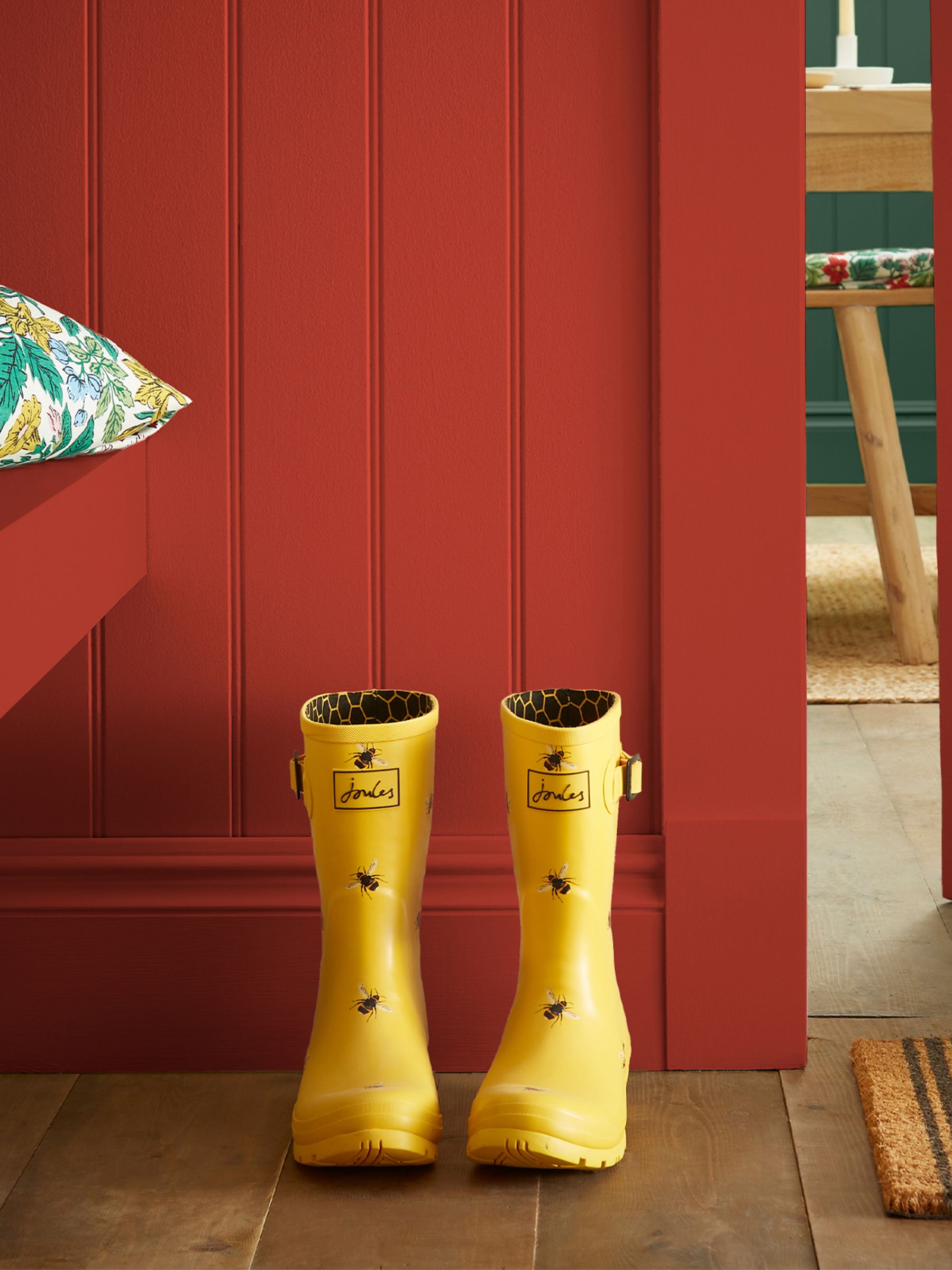 Red Multi Surface Matt Emulsion Paint - Image 1 of 4