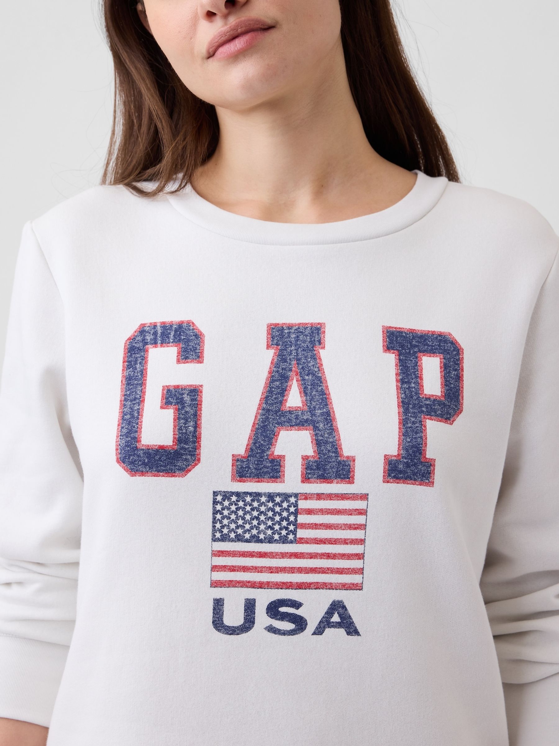 White Relaxed Gap Logo Sweatshirt - Image 4 of 5